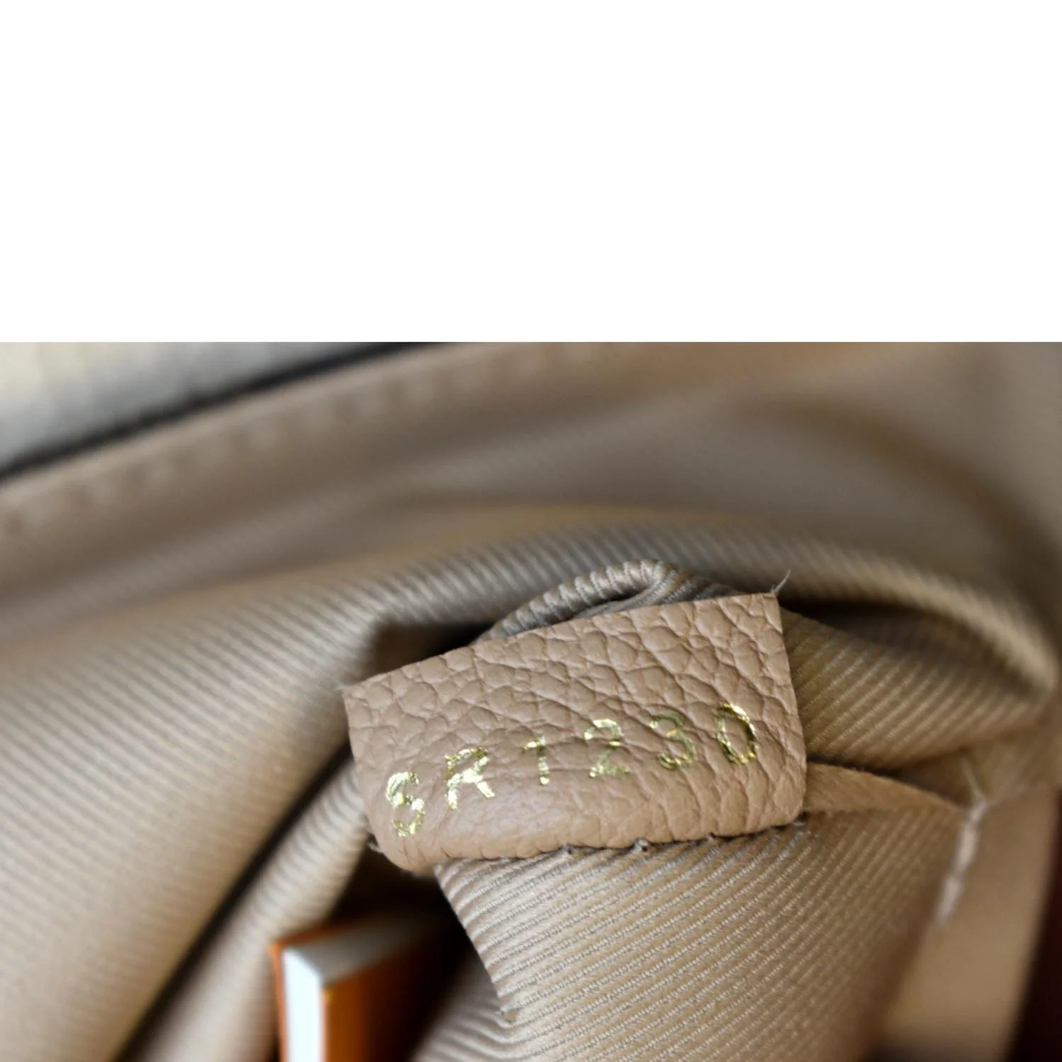 LOUIS VUITTON Clapton Damier Ebene Backpack Bag Creme Beige - Image 11