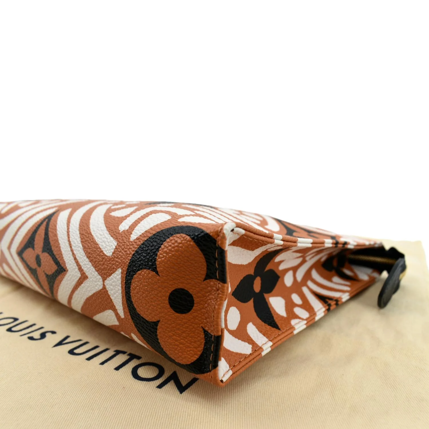 LOUIS VUITTON Crafty Toiletry 26 Monogram Giant Pouch Creme Caramel - Image 6