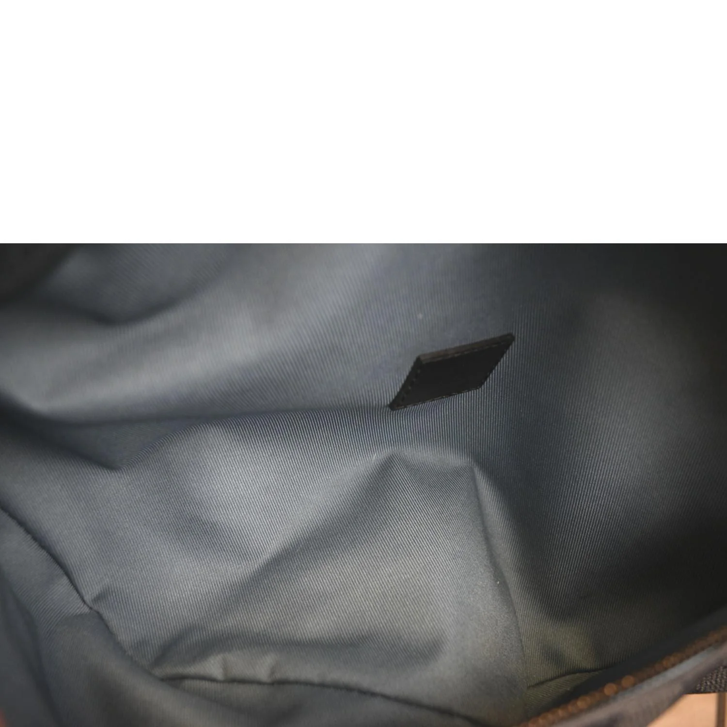 LOUIS VUITTON Discovery Damier Graphite Leather Bumbag Black - Image 10