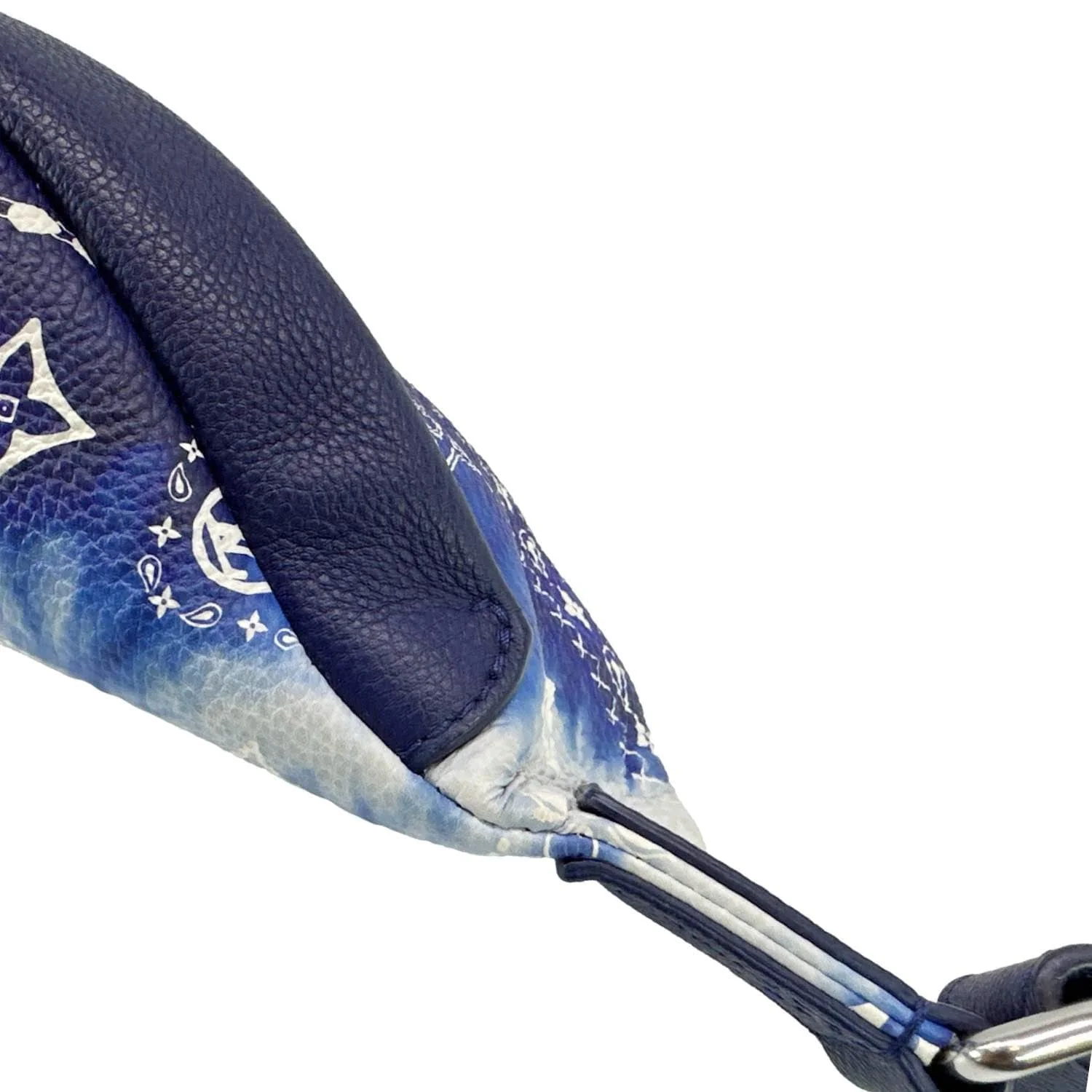 LOUIS VUITTON Discovery PM Monogram Bandana Canvas Bumbag Blue - Image 6