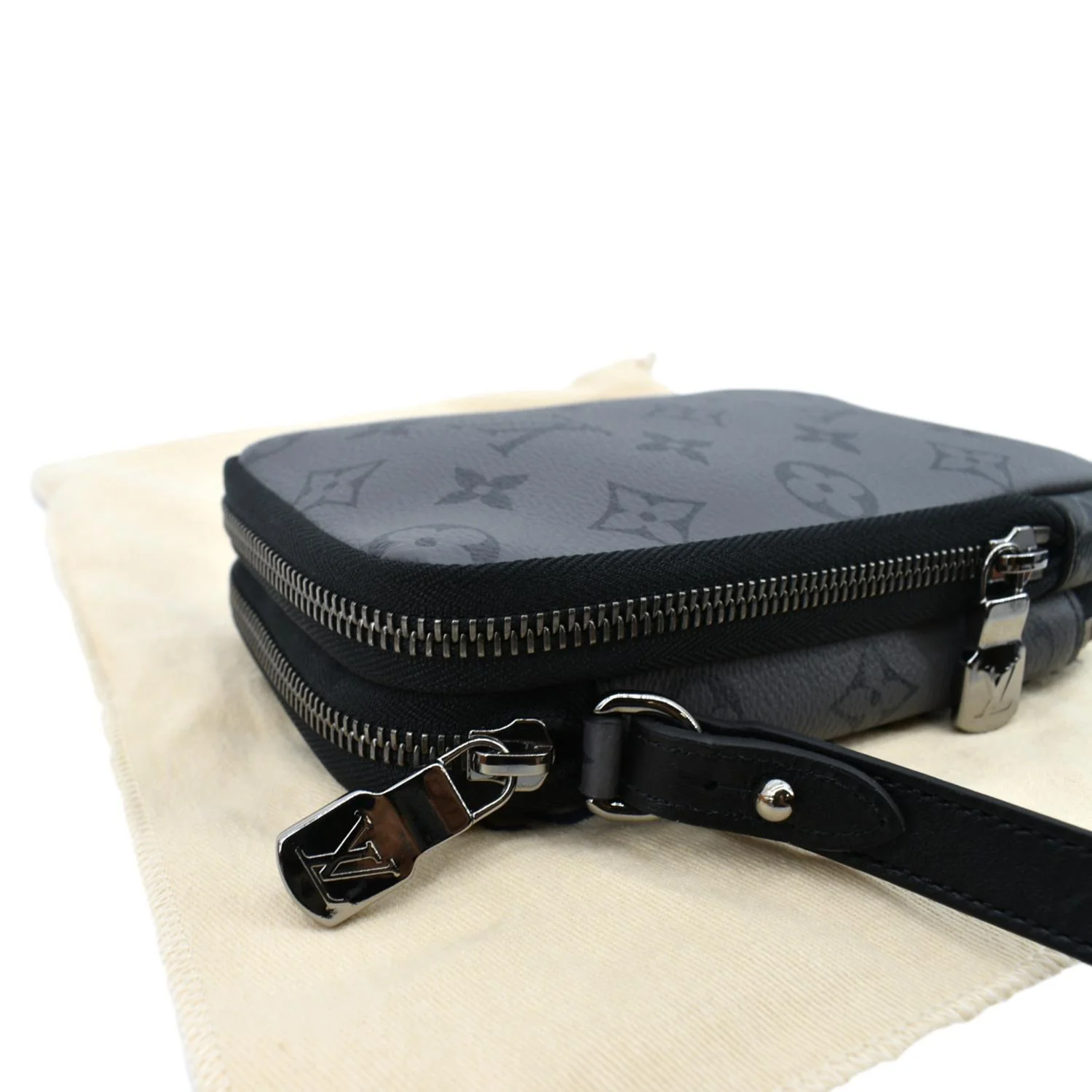 LOUIS VUITTON Double Monogram Eclipse Phone Pouch Black - Image 9