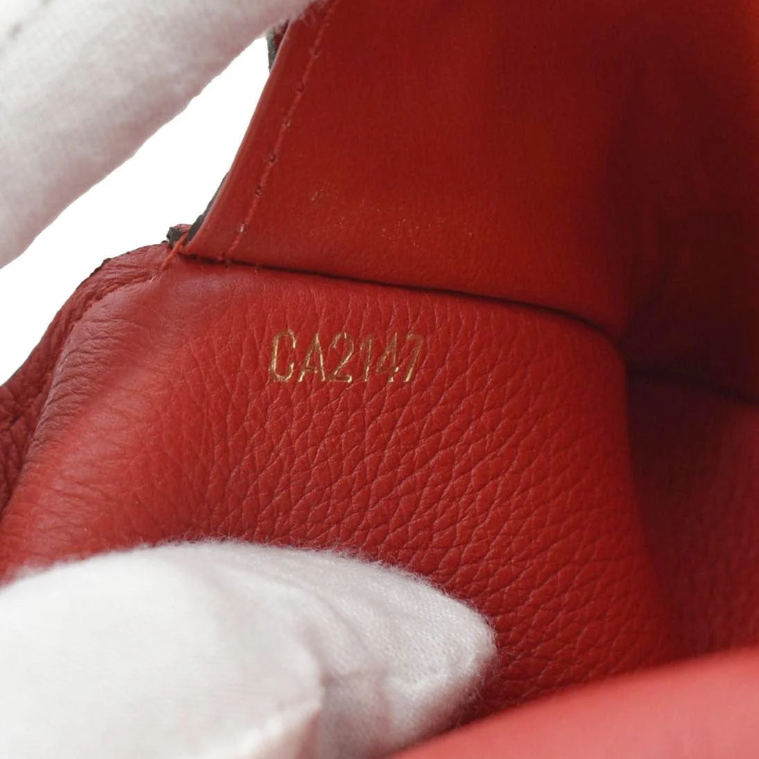 LOUIS VUITTON Double V Leather Wallet Red - Image 12