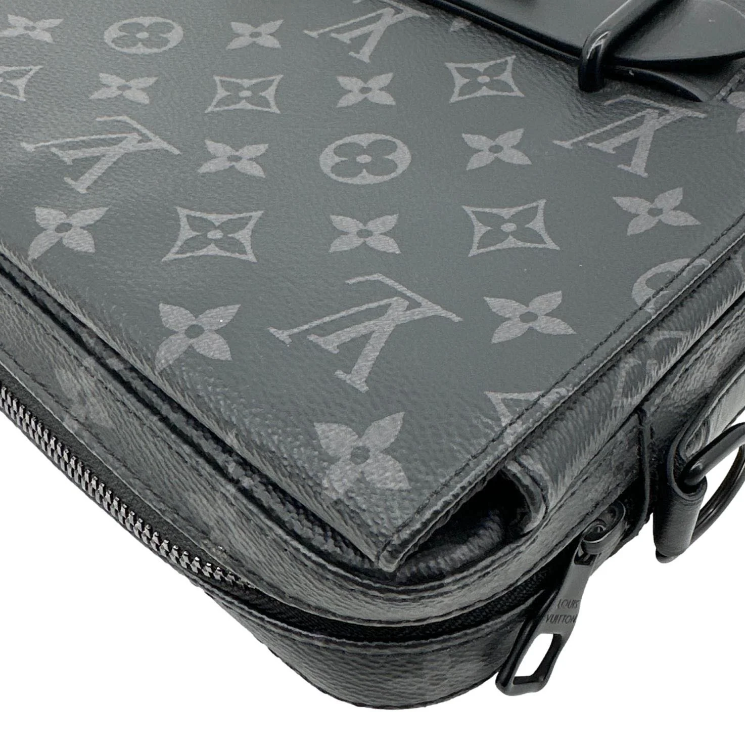 LOUIS VUITTON Steamer Monogram Eclipse Messenger Bag Black - Image 5