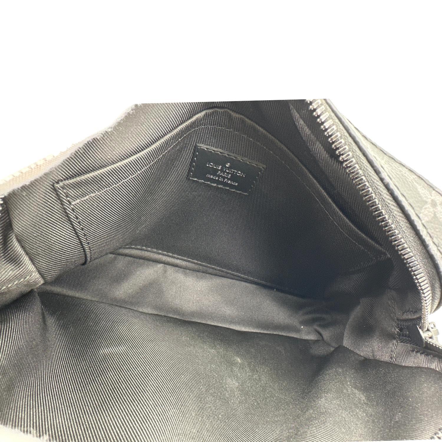 LOUIS VUITTON Steamer Monogram Eclipse Messenger Bag Black - Image 9