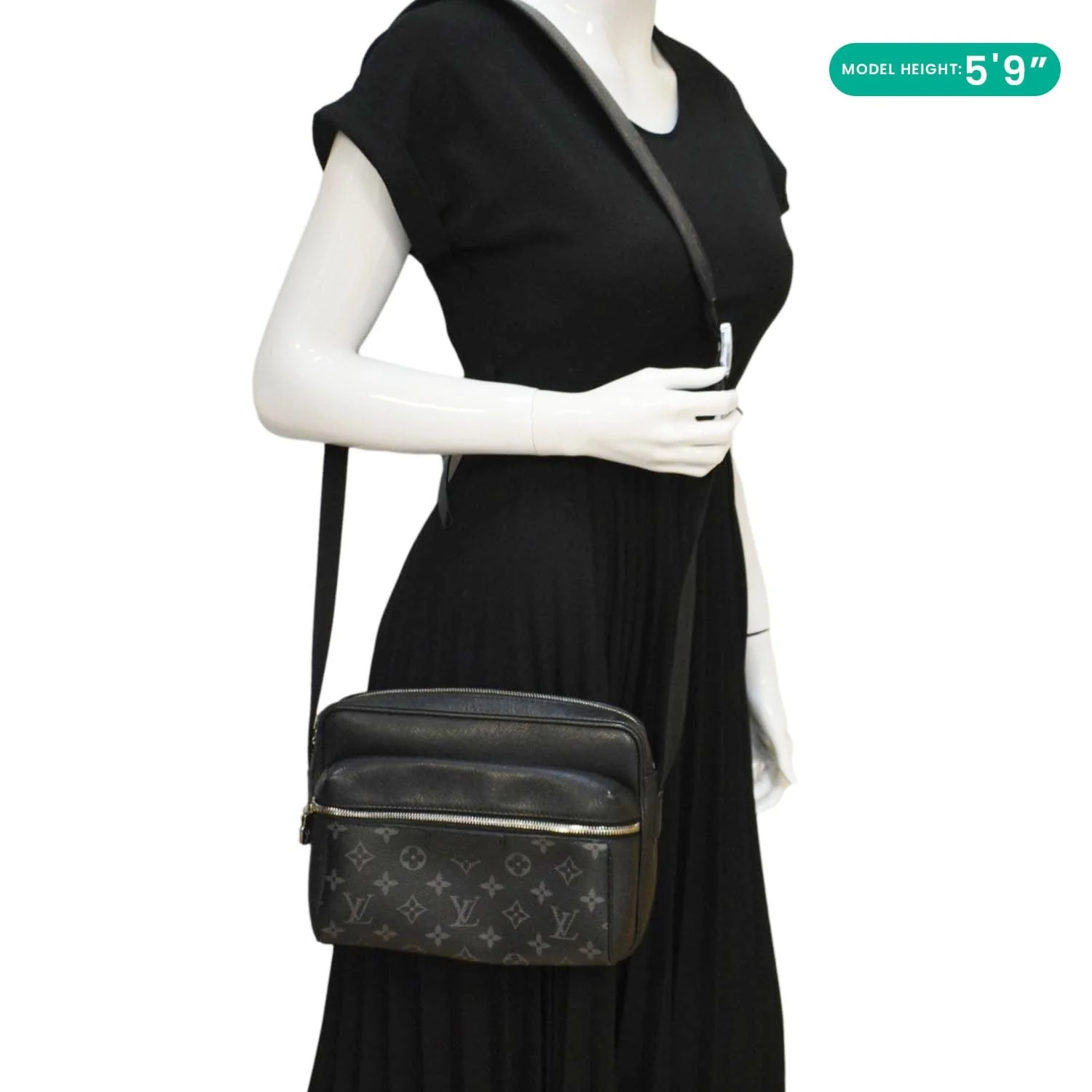 LOUIS VUITTON Outdoor Monogram Eclipse Crossbody Bag Black - Image 2