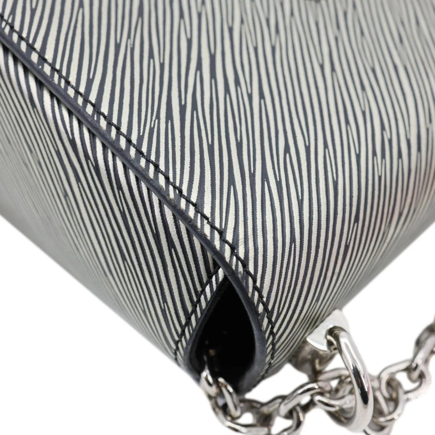 LOUIS VUITTON Twist MM Epi Leather Chain Shoulder Bag Silver - Image 5