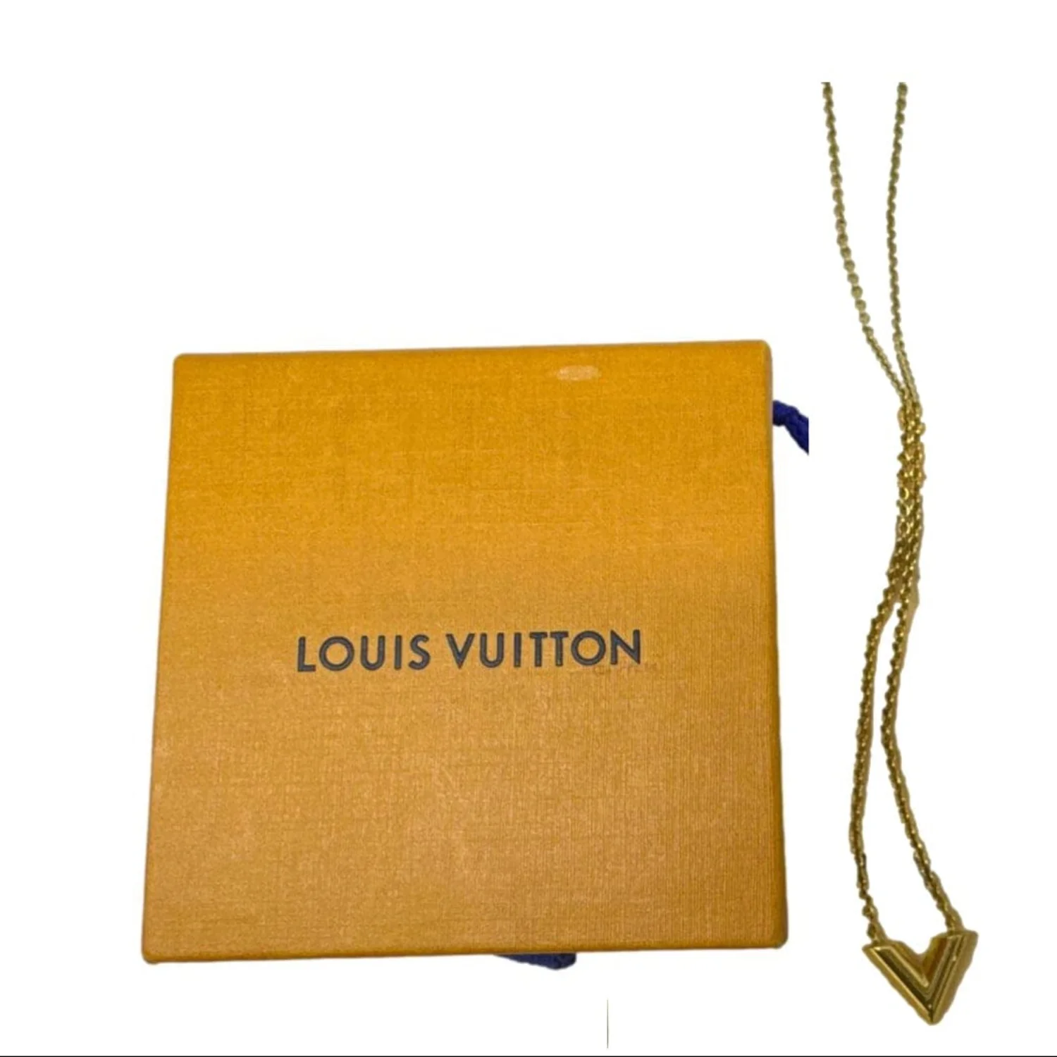 LOUIS VUITTON Essential V Metal Necklace Gold - Image 3