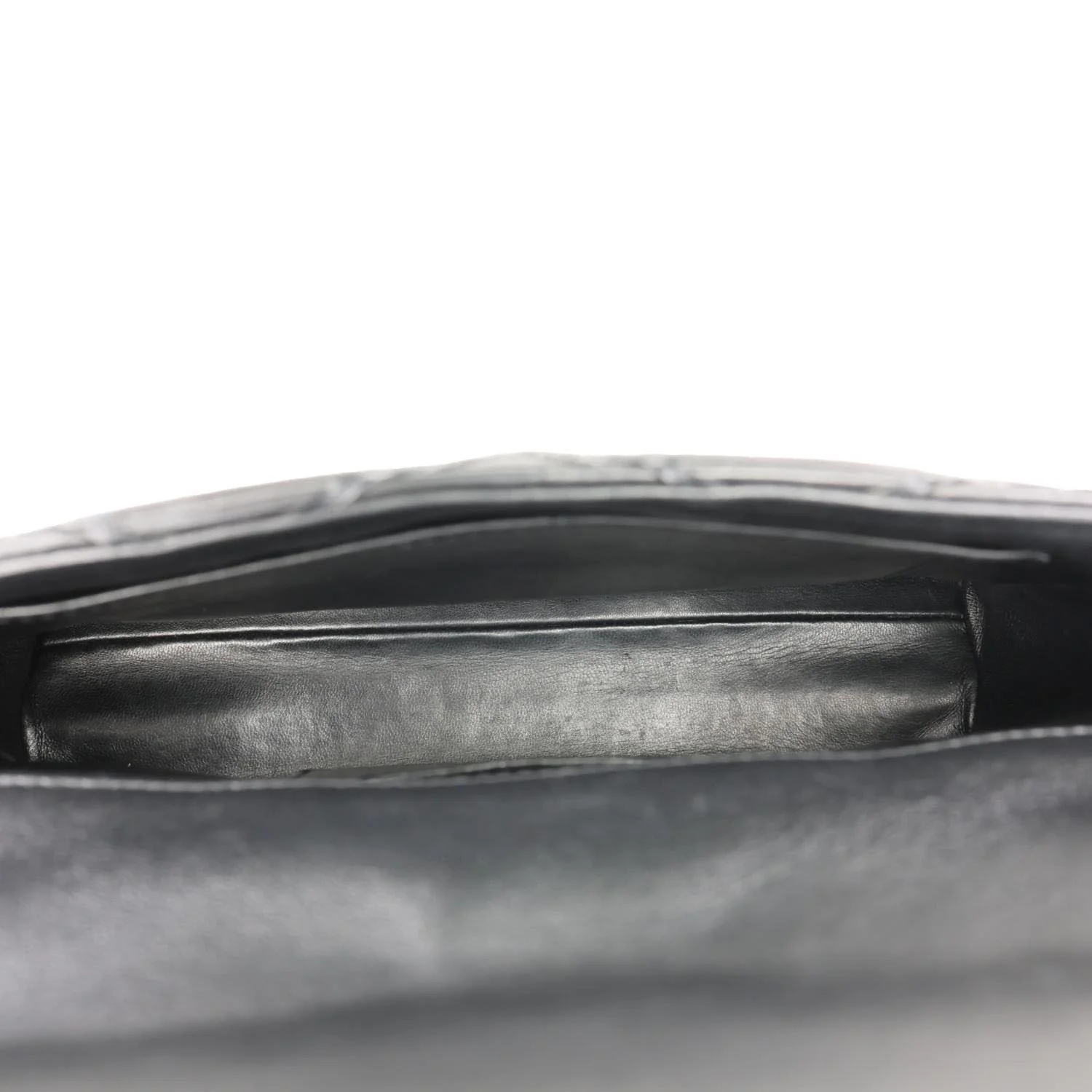 LOUIS VUITTON GO-14 MM Malletage Quilted Lambskin Leather Crossbody Bag Black - Image 11