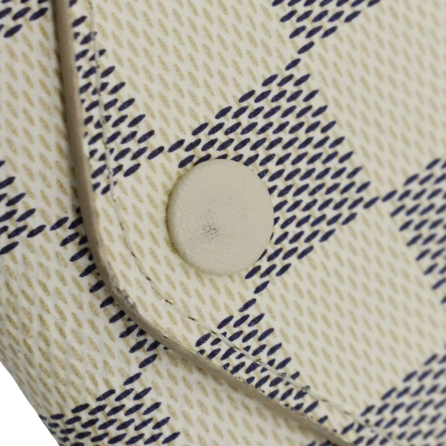 LOUIS VUITTON Josephine Damier Azur Wallet White - Image 12