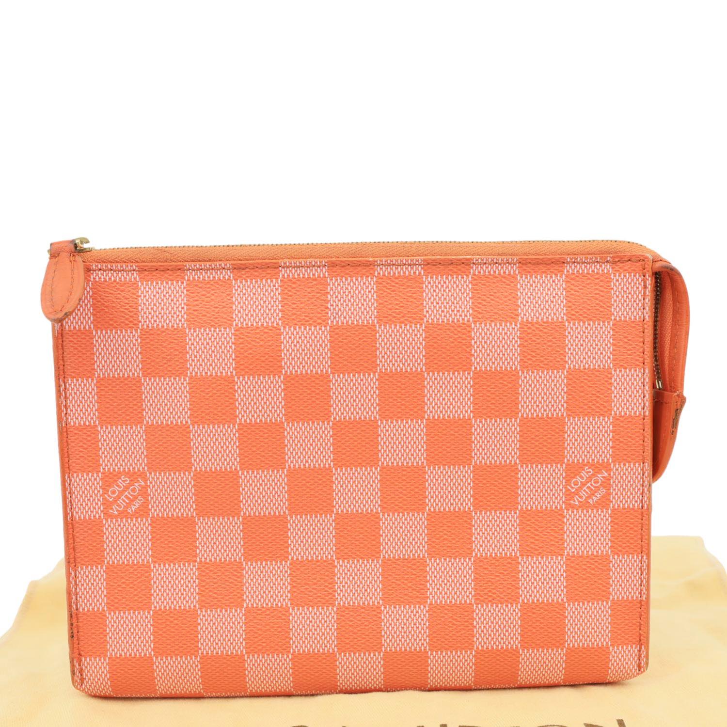 LOUIS VUITTON Element Damier Couleur Clutch Bag Piment - Image 3