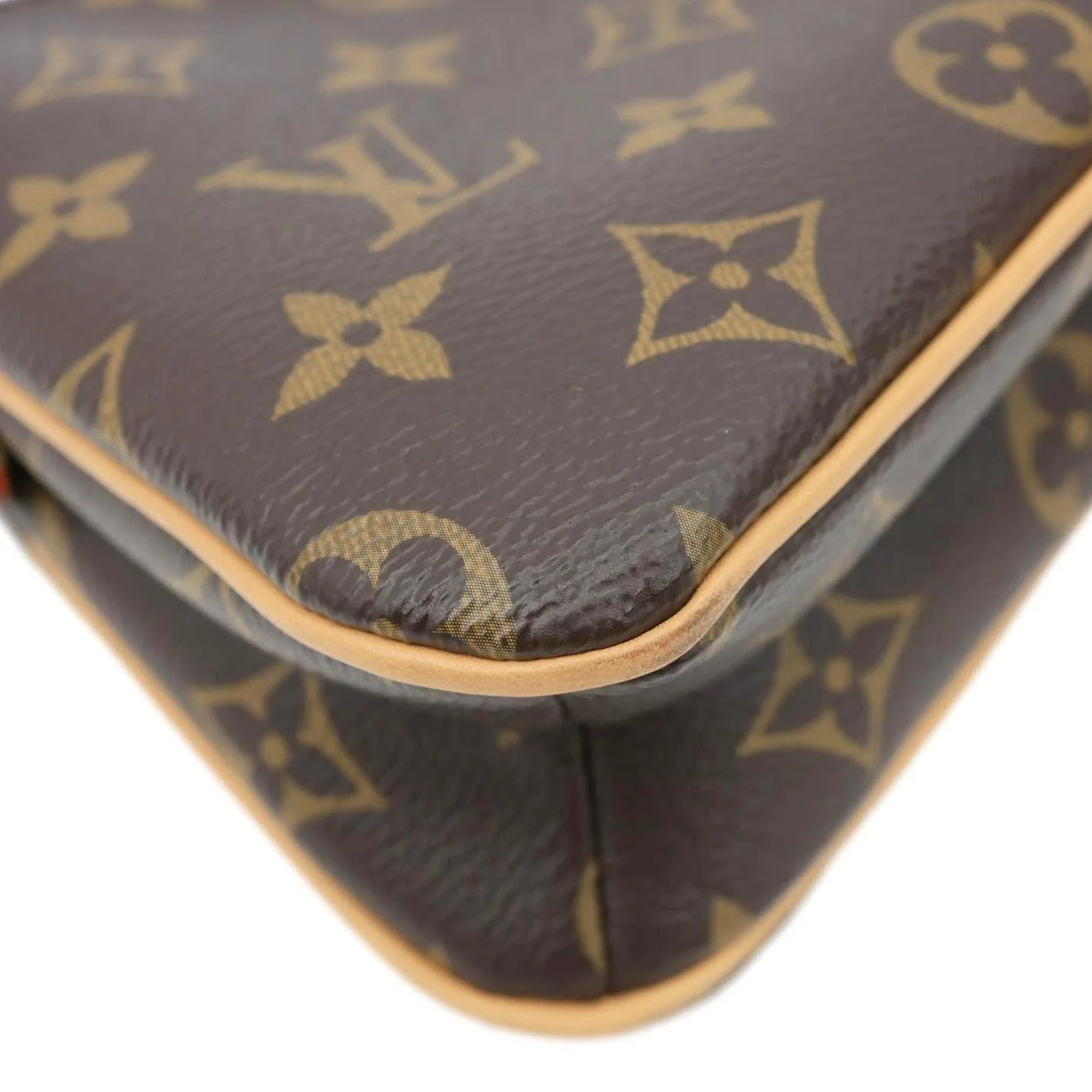LOUIS VUITTON Liv Pochette Monogram Canvas Shoulder Bag Brown - Image 9