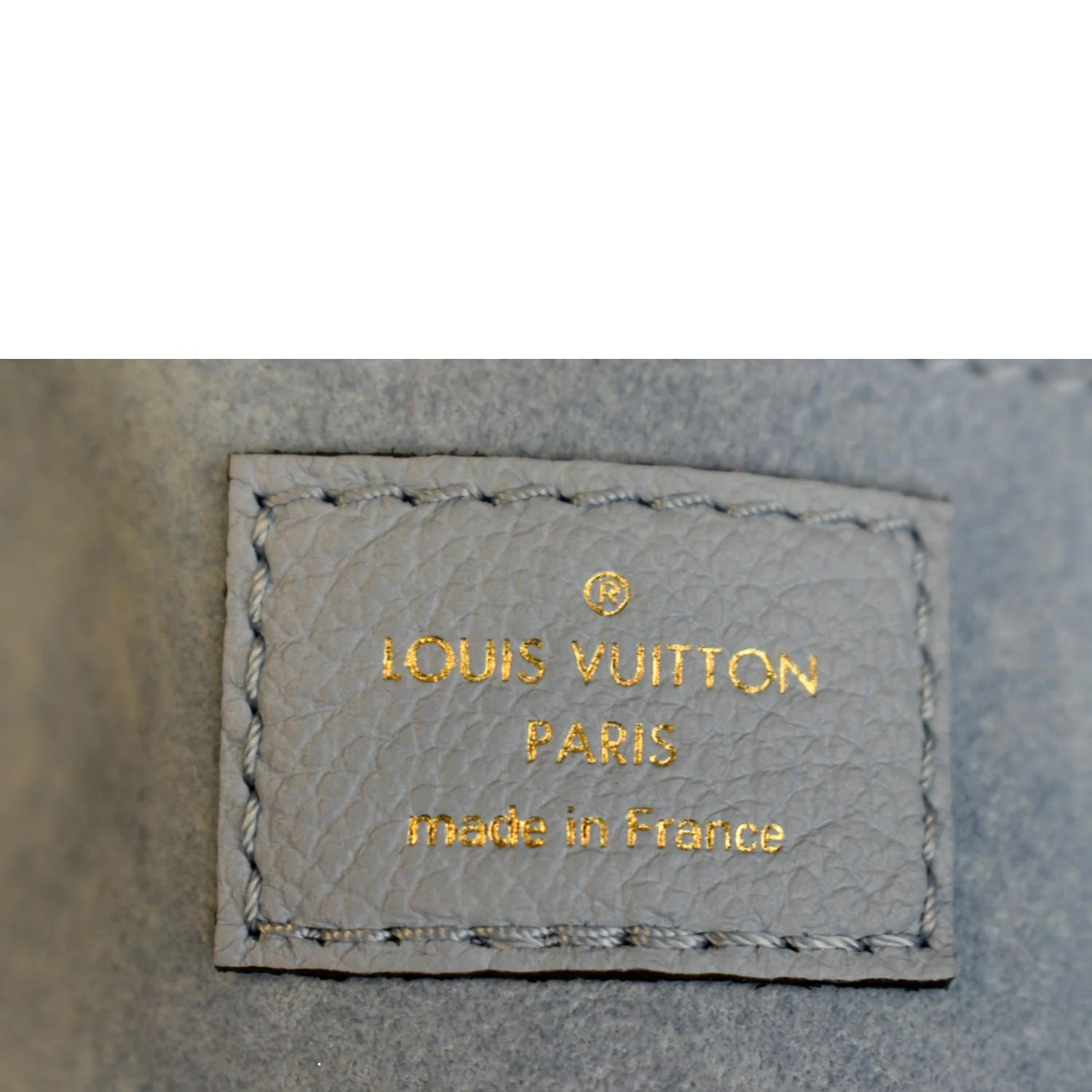 LOUIS VUITTON Lockme Tender Grained Calfskin Leather Shoulder Bag Blue - Image 11