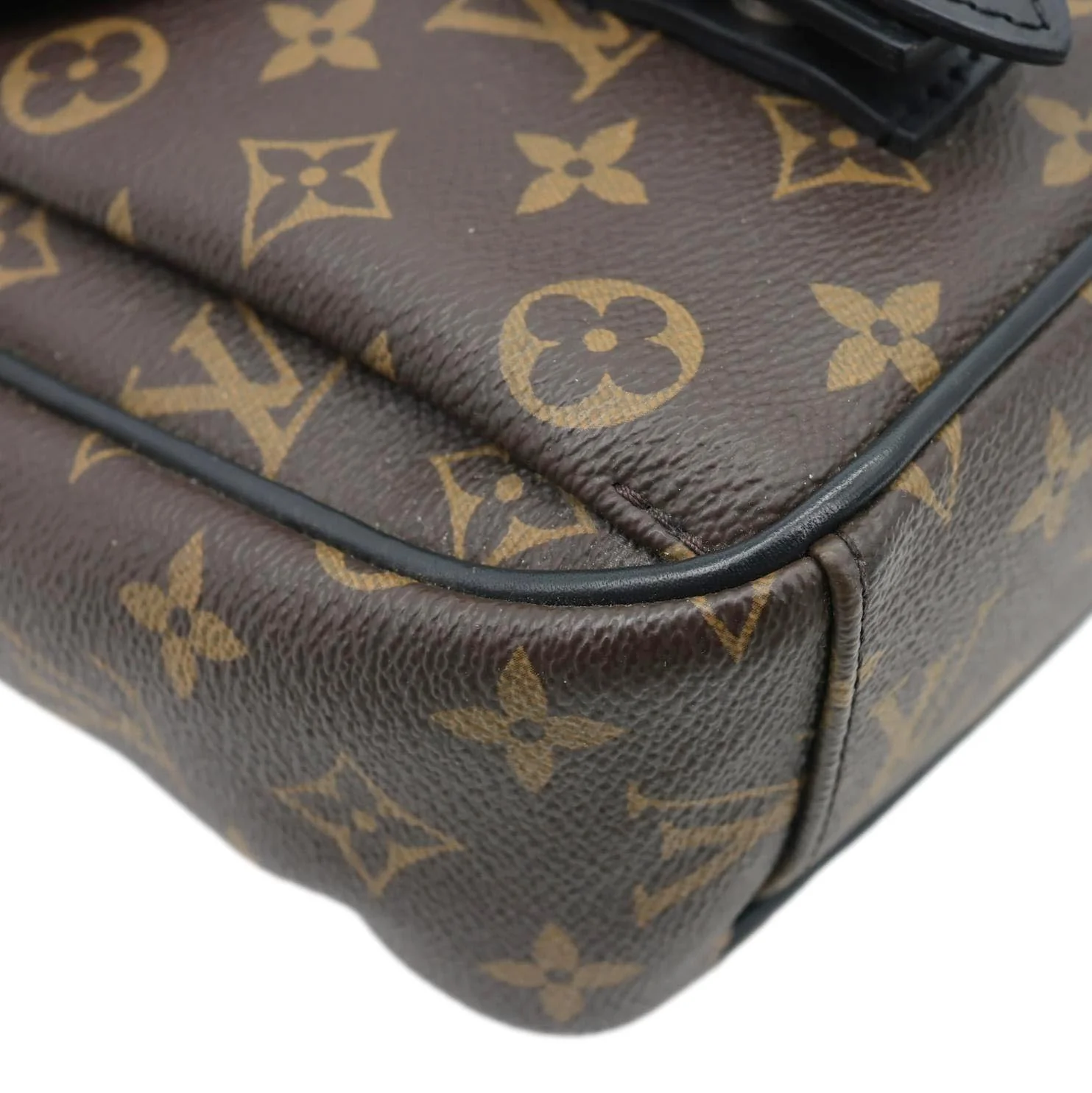 LOUIS VUITTON Christopher Monogram Macassar Messenger Bag Black - Image 7