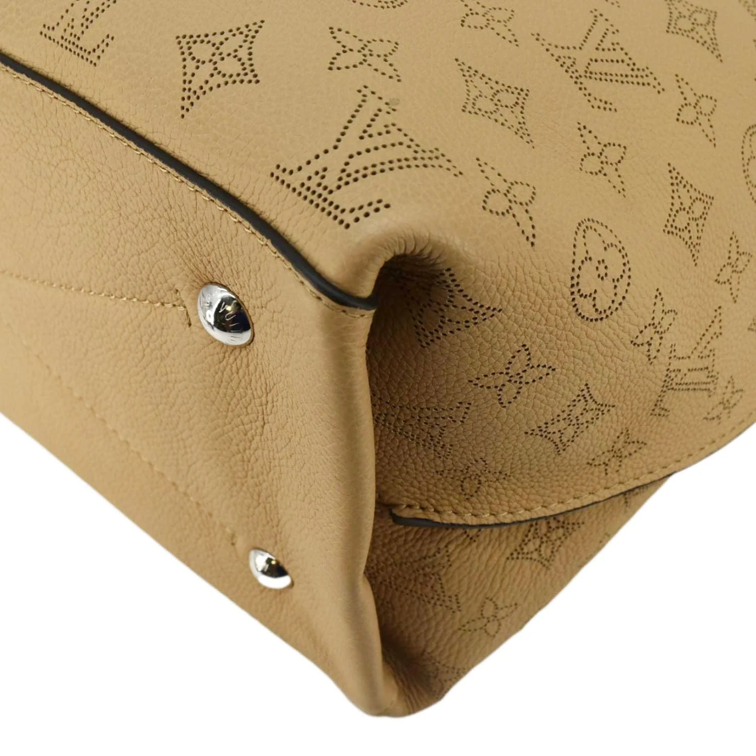 LOUIS VUITTON Carmel Mahina Leather Hobo Bag Beige - Image 9
