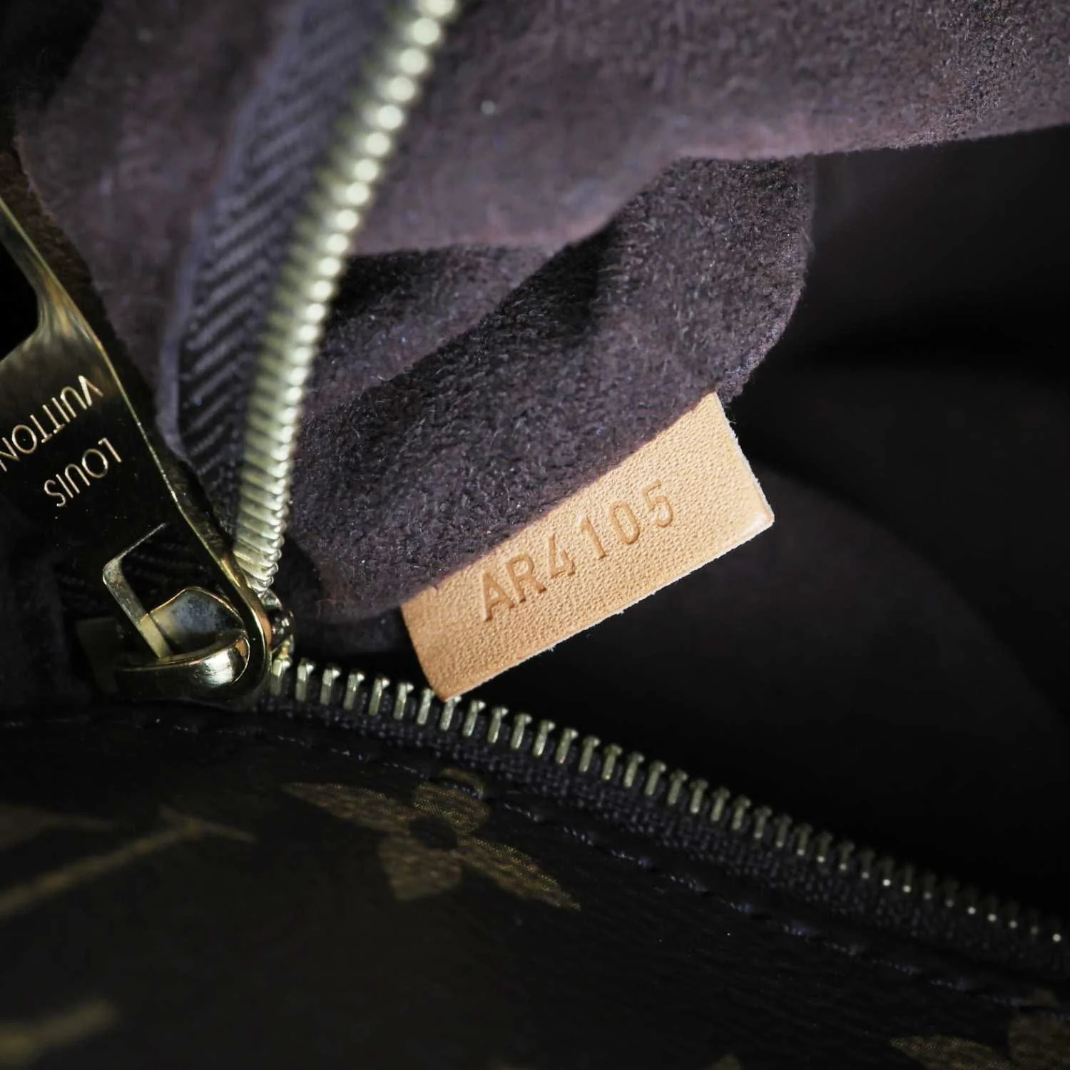 LOUIS VUITTON Metis Hobo Monogram Canvas Shoulder Bag Brown - Image 16