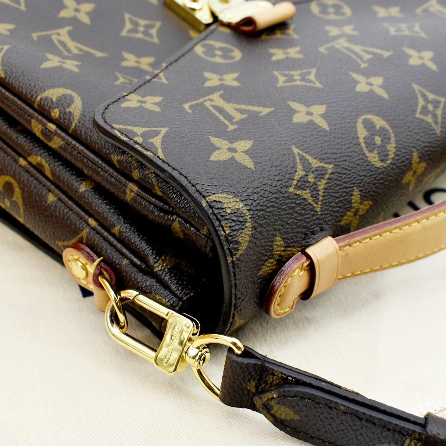 LOUIS VUITTON Metis Pochette Monogram Canvas Crossbody Bag Brown - Image 6