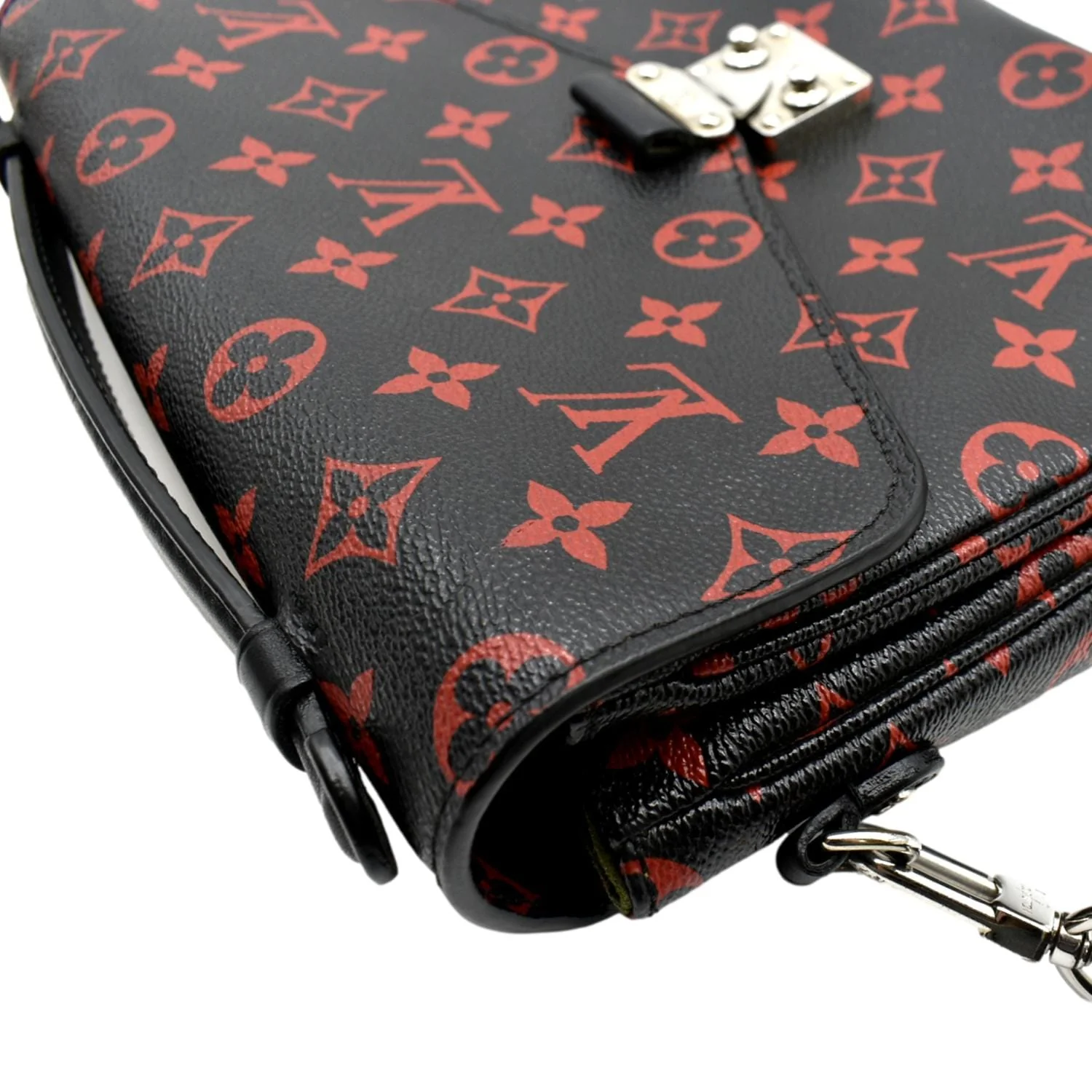 LOUIS VUITTON Metis Pochette Infrarouge Monogram Canvas Crossbody Bag Black - Image 5