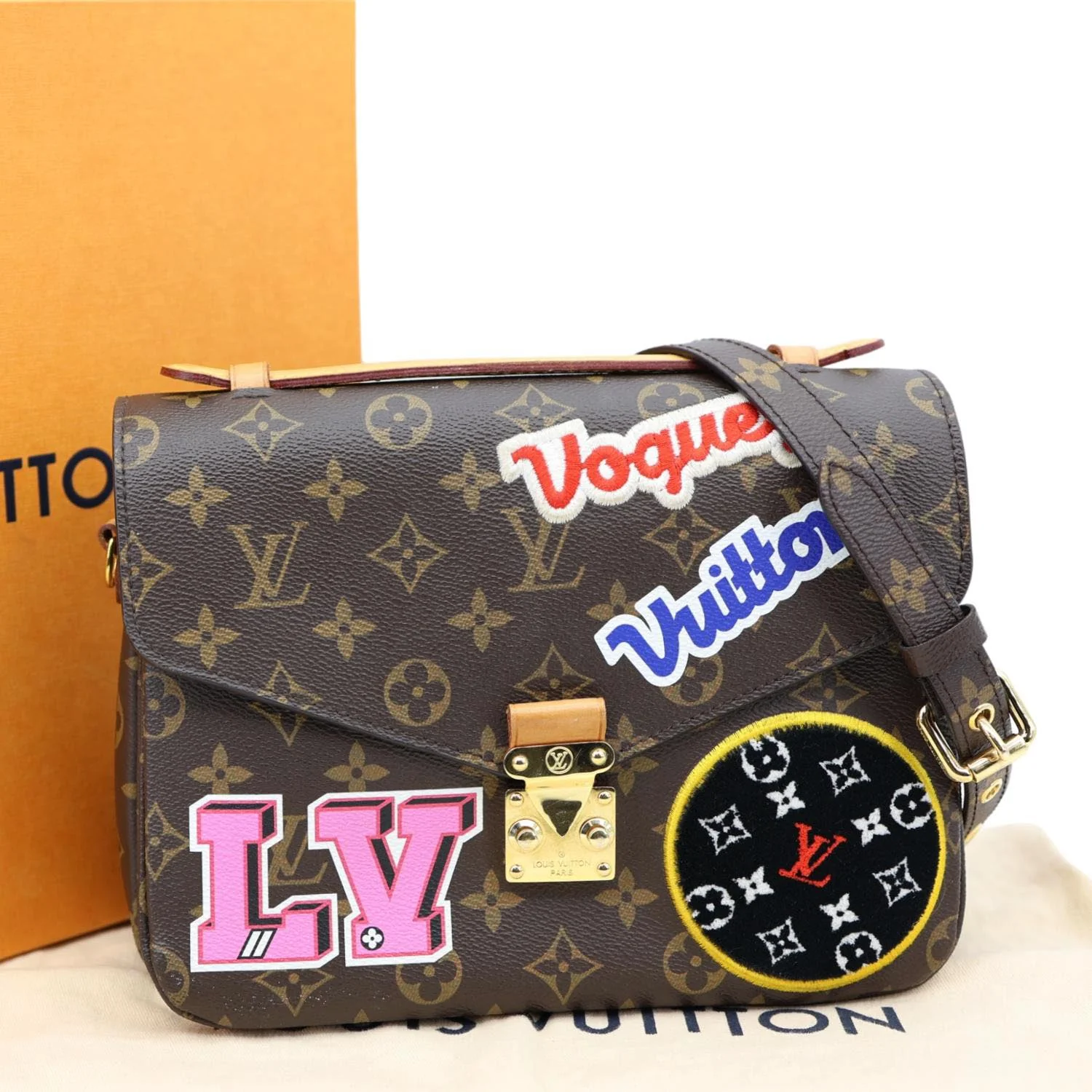 LOUIS VUITTON Metis Pochette Patches Monogram Canvas Crossbody Bag Brown - Image 3