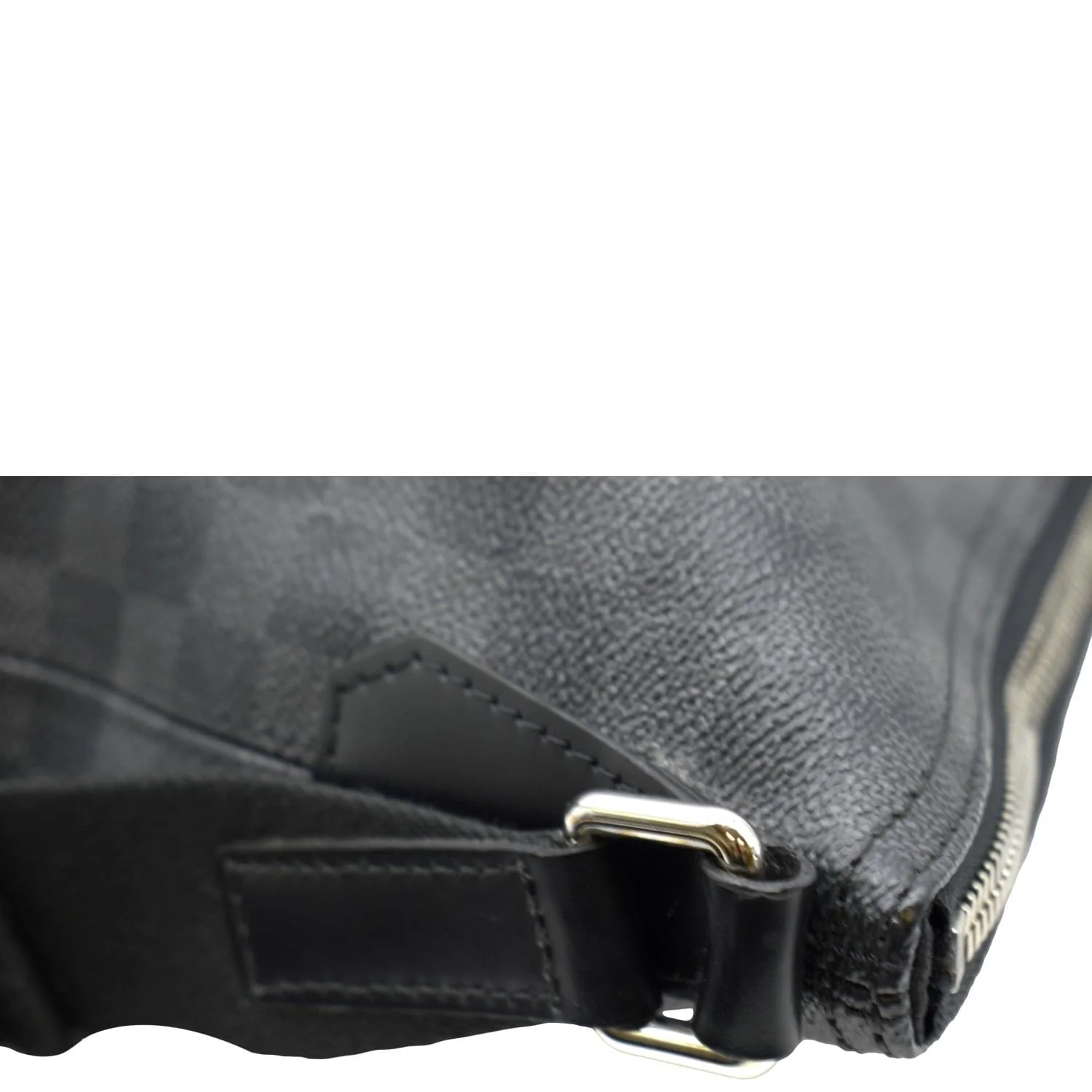 LOUIS VUITTON Mick Damier Graphite Messenger Crossbody Bag Black - Image 5
