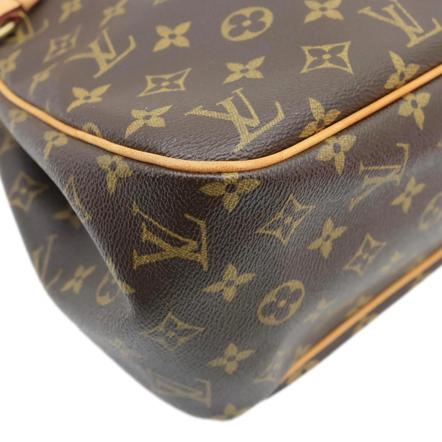 LOUIS VUITTON Batignolles Horizontal Monogram Canvas Shoulder Bag Brown - Image 11
