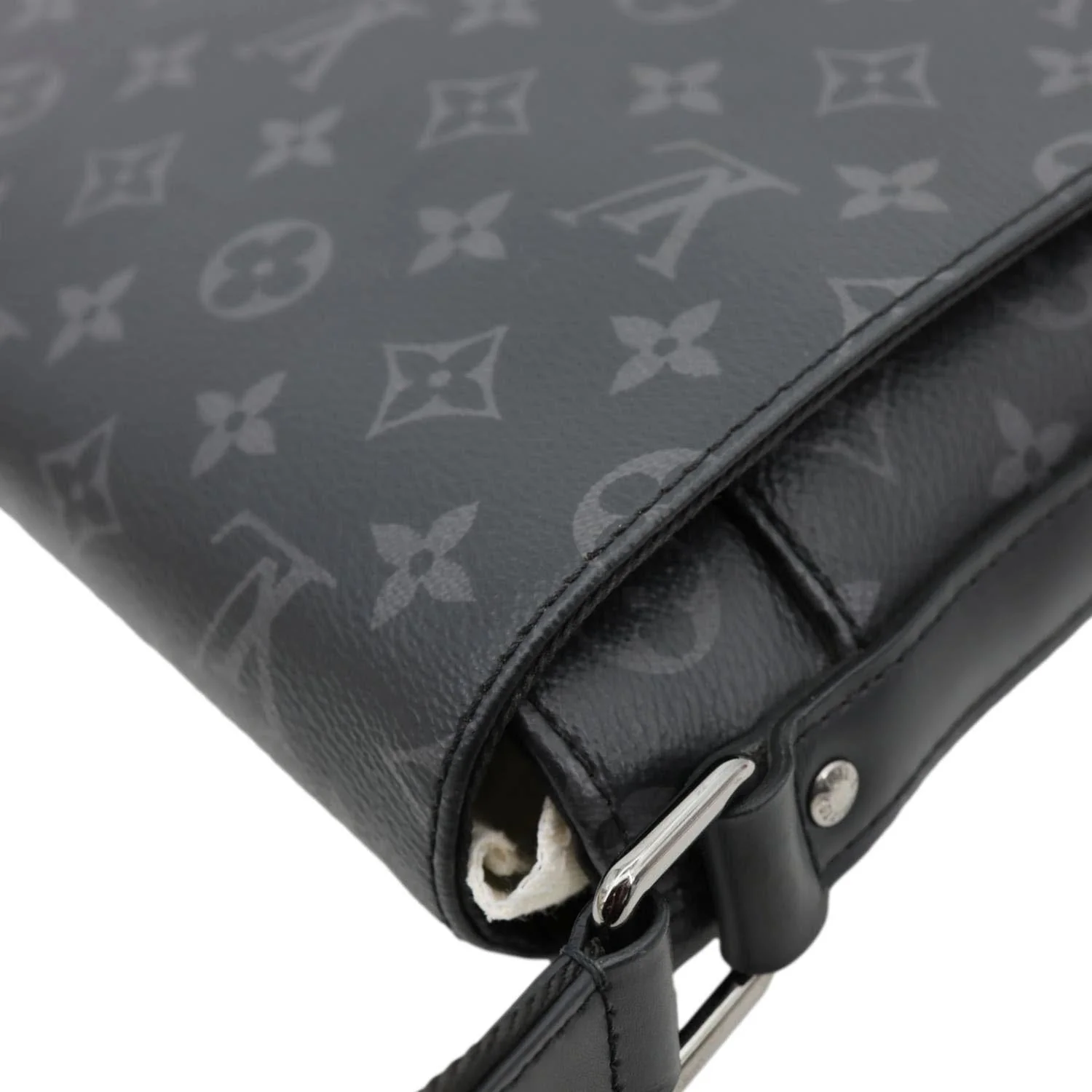 LOUIS VUITTON District MM Monogram Eclipse Messenger Bag Black - Image 5