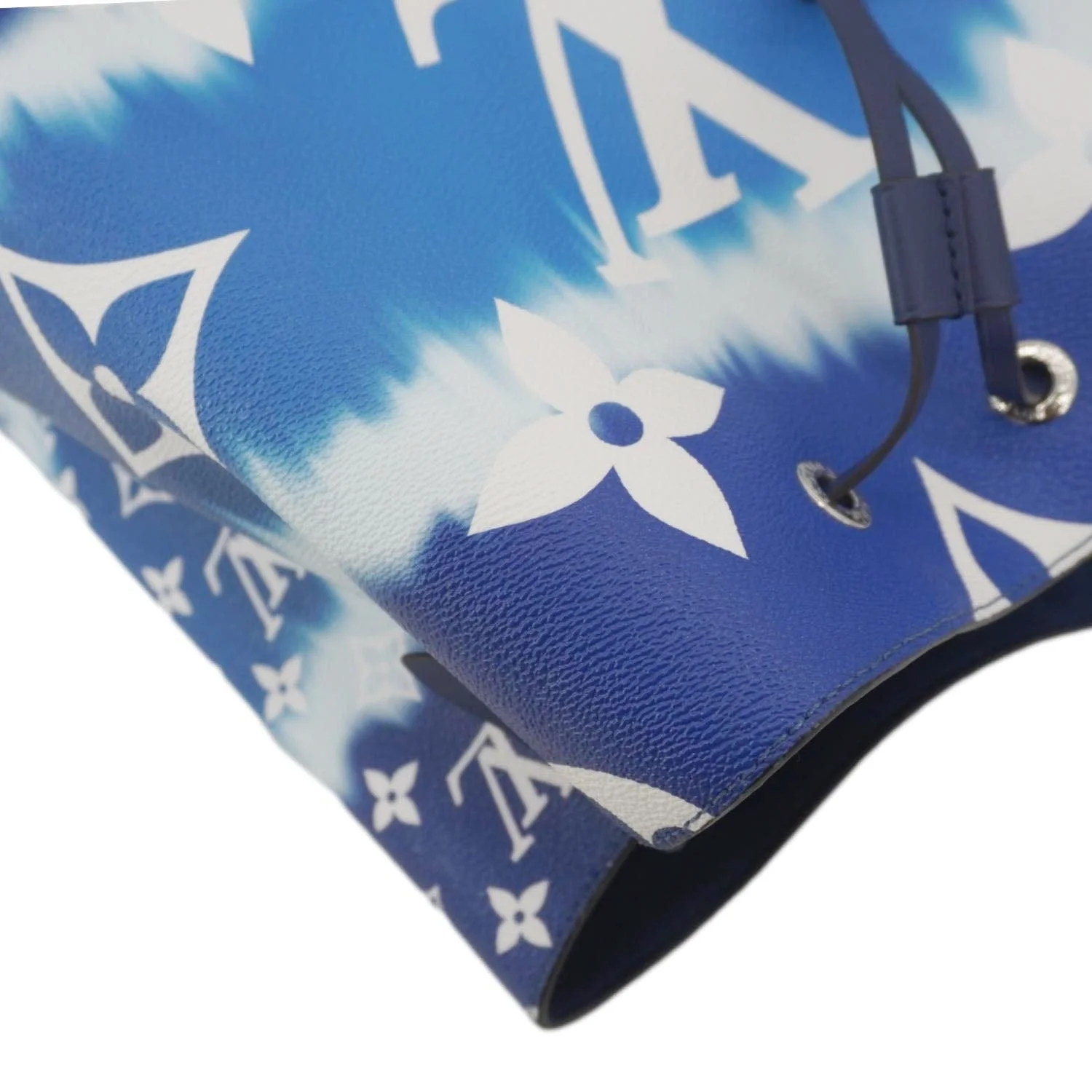 LOUIS VUITTON Escale Neonoe MM Monogram Giant Shoulder Bag Blue - Image 7