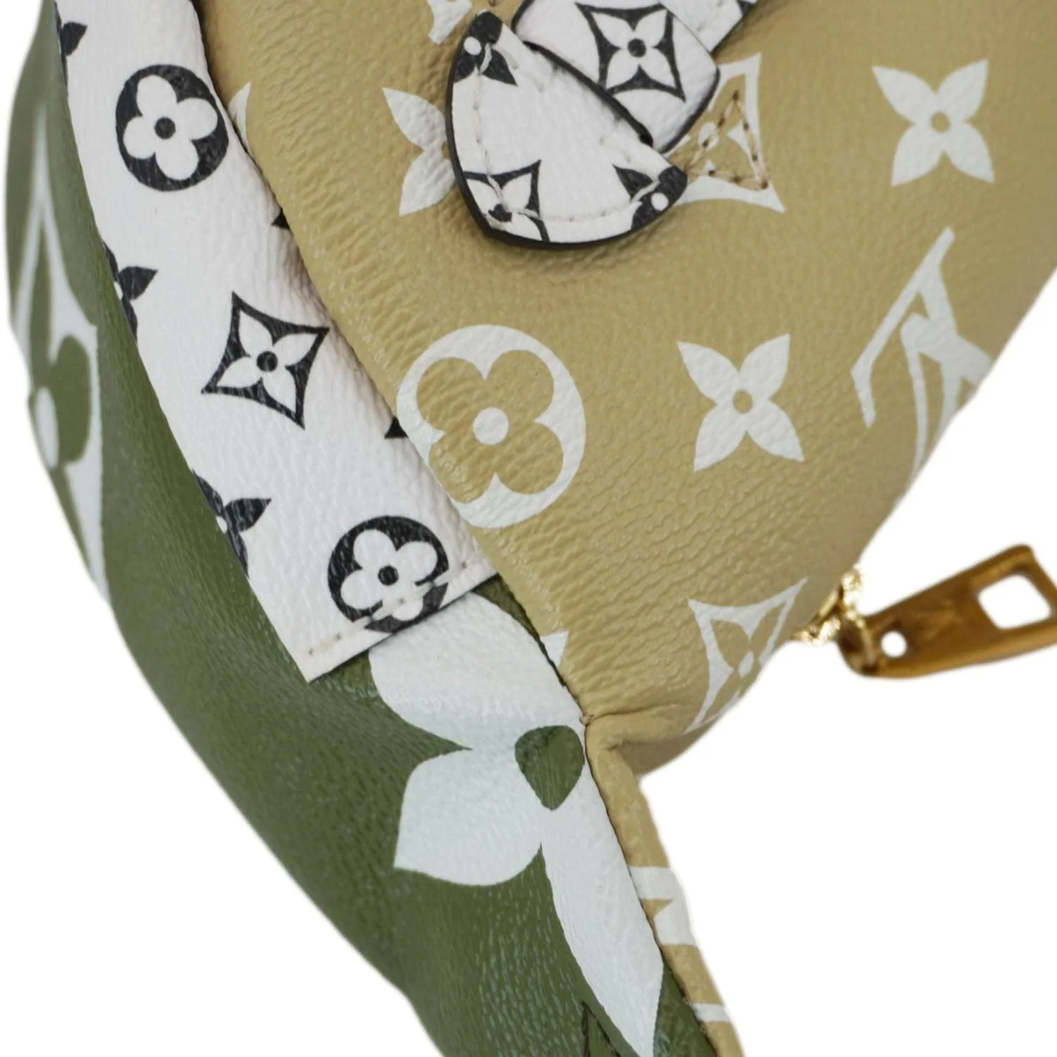 LOUIS VUITTON Monogram Giant Canvas Bum Bag Khaki Beige - Image 6