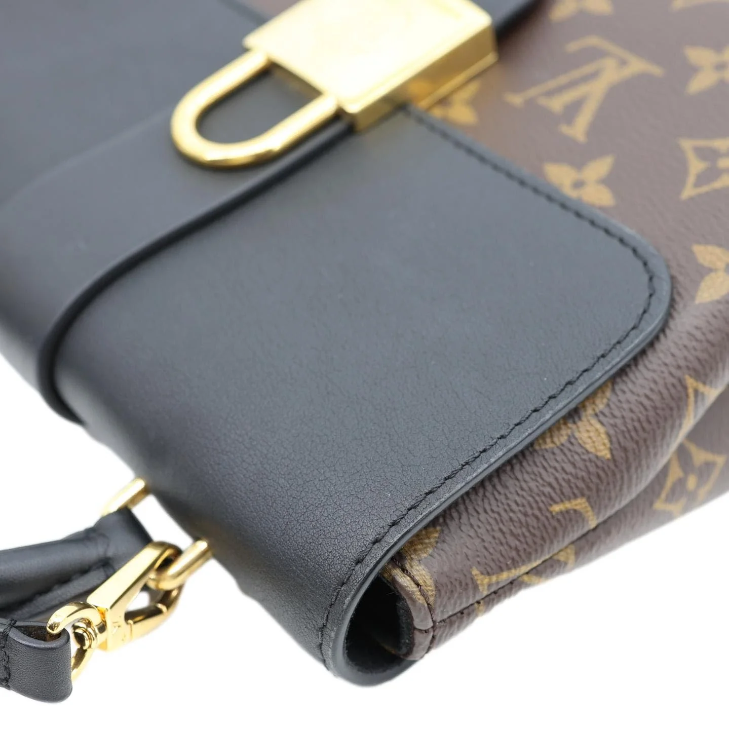 LOUIS VUITTON Locky BB Monogram Canvas Shoulder Bag Brown - Image 6