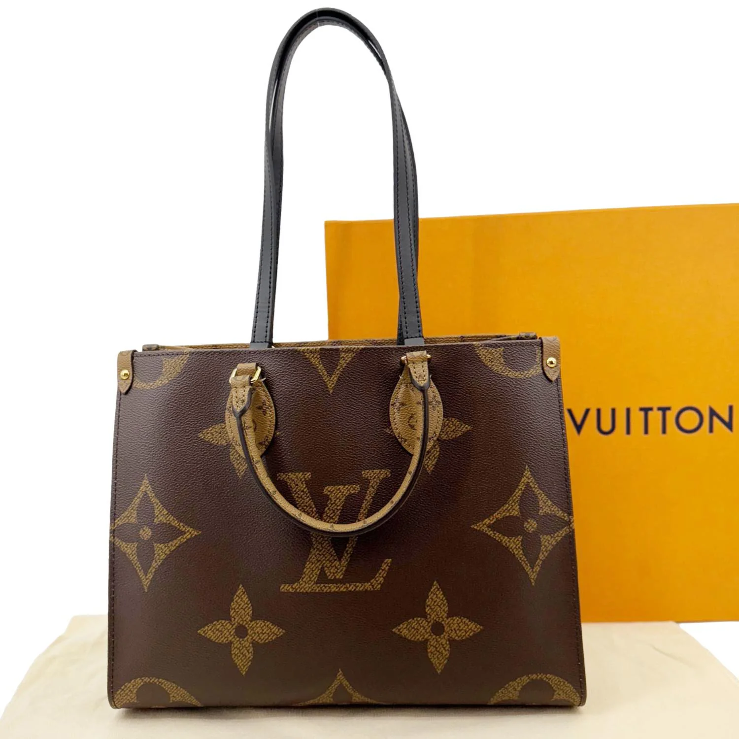 LOUIS VUITTON Onthego MM Giant Monogram Canvas Tote Shoulder Bag Brown - Image 3