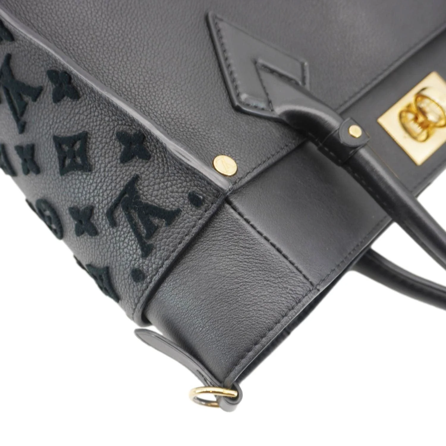 LOUIS VUITTON On My Side MM Monogram Tuffetage Leather Shoulder Bag Black - Image 7