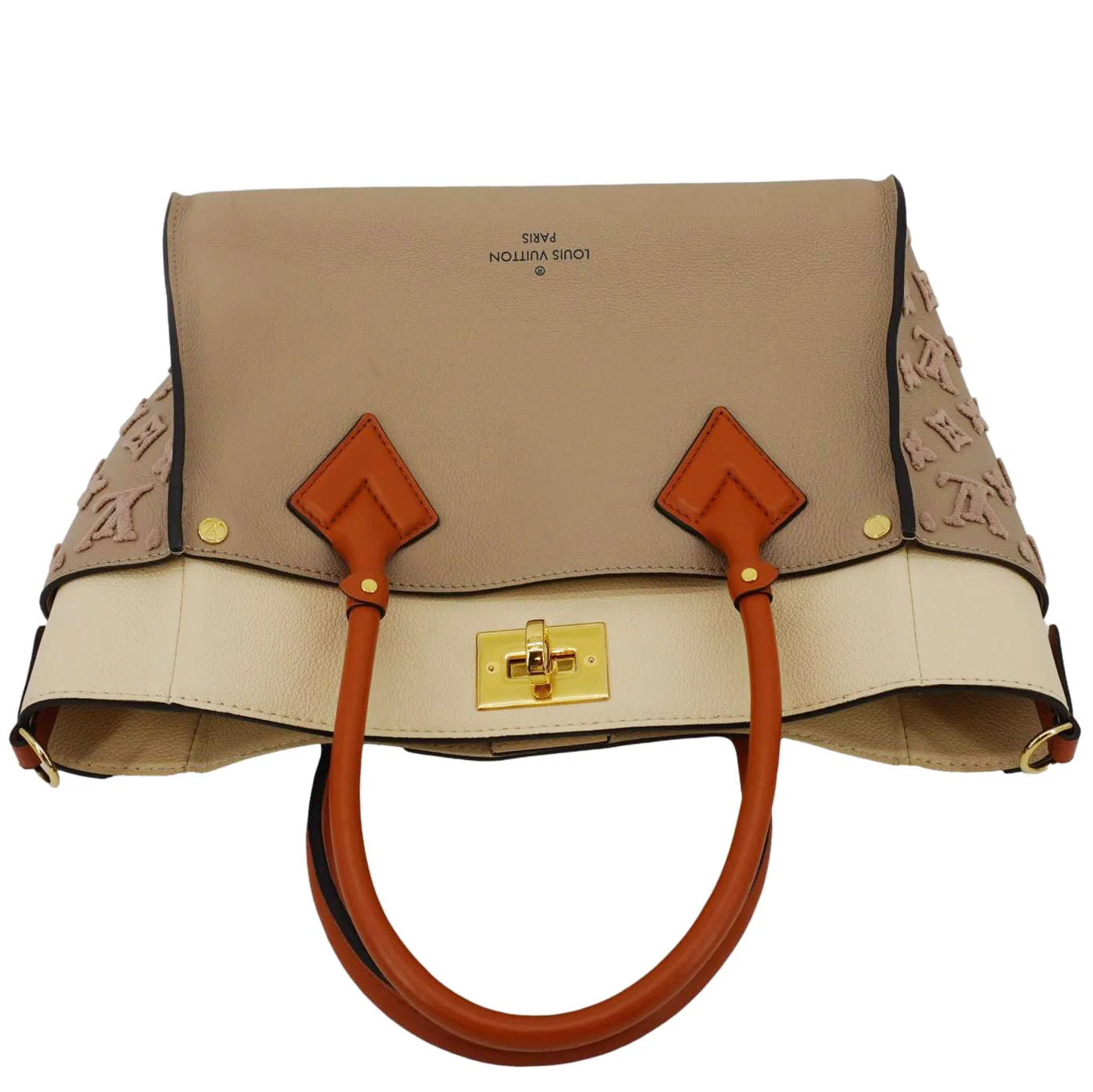 LOUIS VUITTON On My Side MM Monogram Tufting Shoulder Bag Galet - Image 7