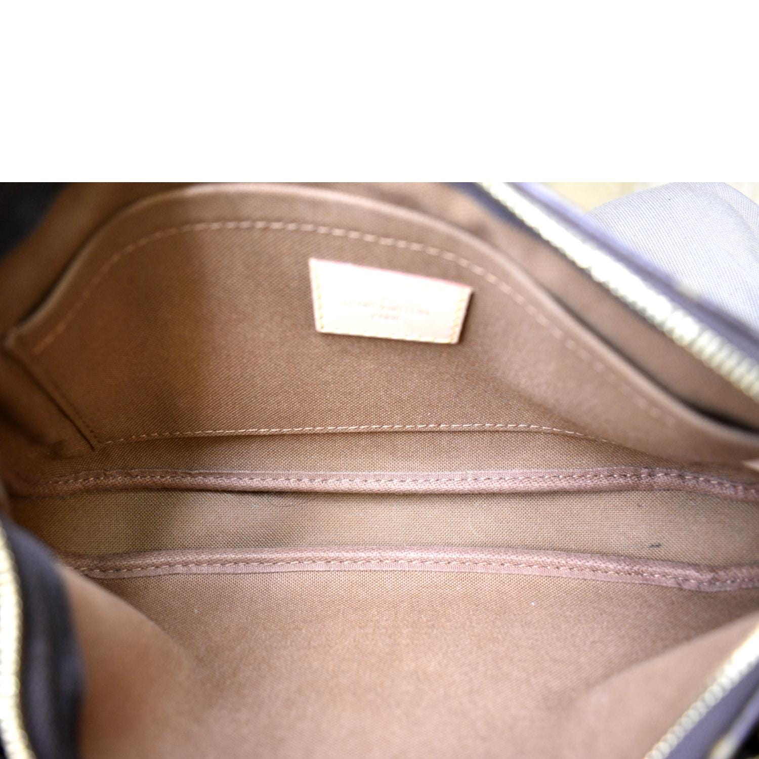 LOUIS VUITTON Multi Pochette Accessoires Monogram Canvas Shoulder Bag Khaki - Image 11