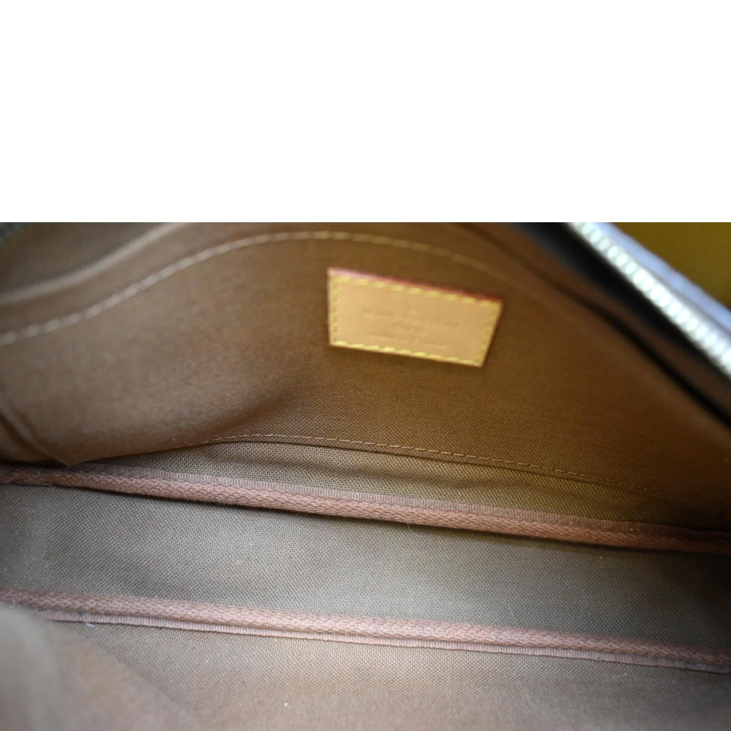 LOUIS VUITTON Multi Pochette Accessoires Monogram Canvas Shoulder Bag - sold - Image 11