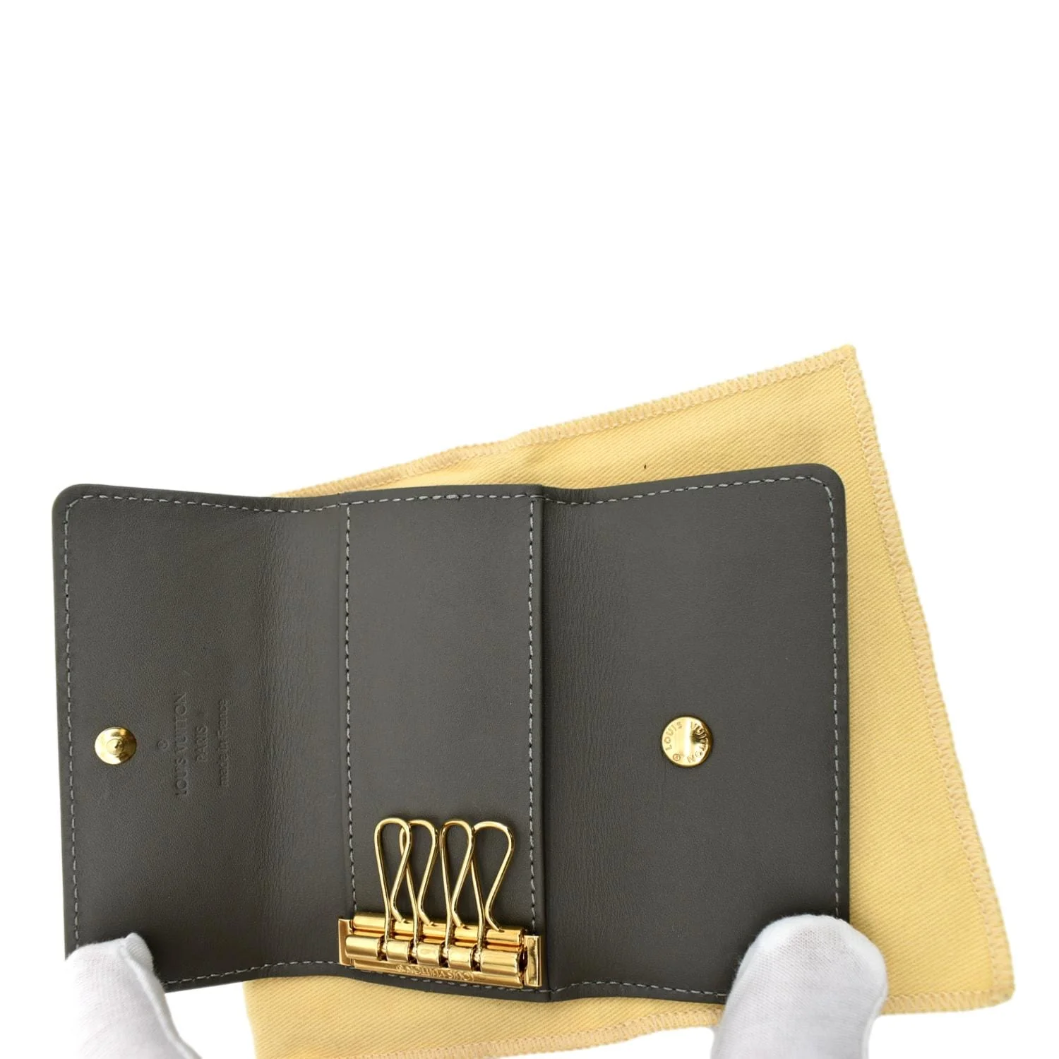 LOUIS VUITTON Multicles Vernis Leather 4 Key Holder Greenish Gray - Image 9
