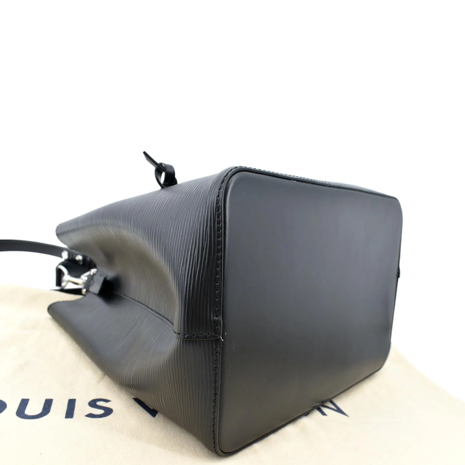 LOUIS VUITTON NeoNoe Epi Leather Shoulder Bag Black - Image 8