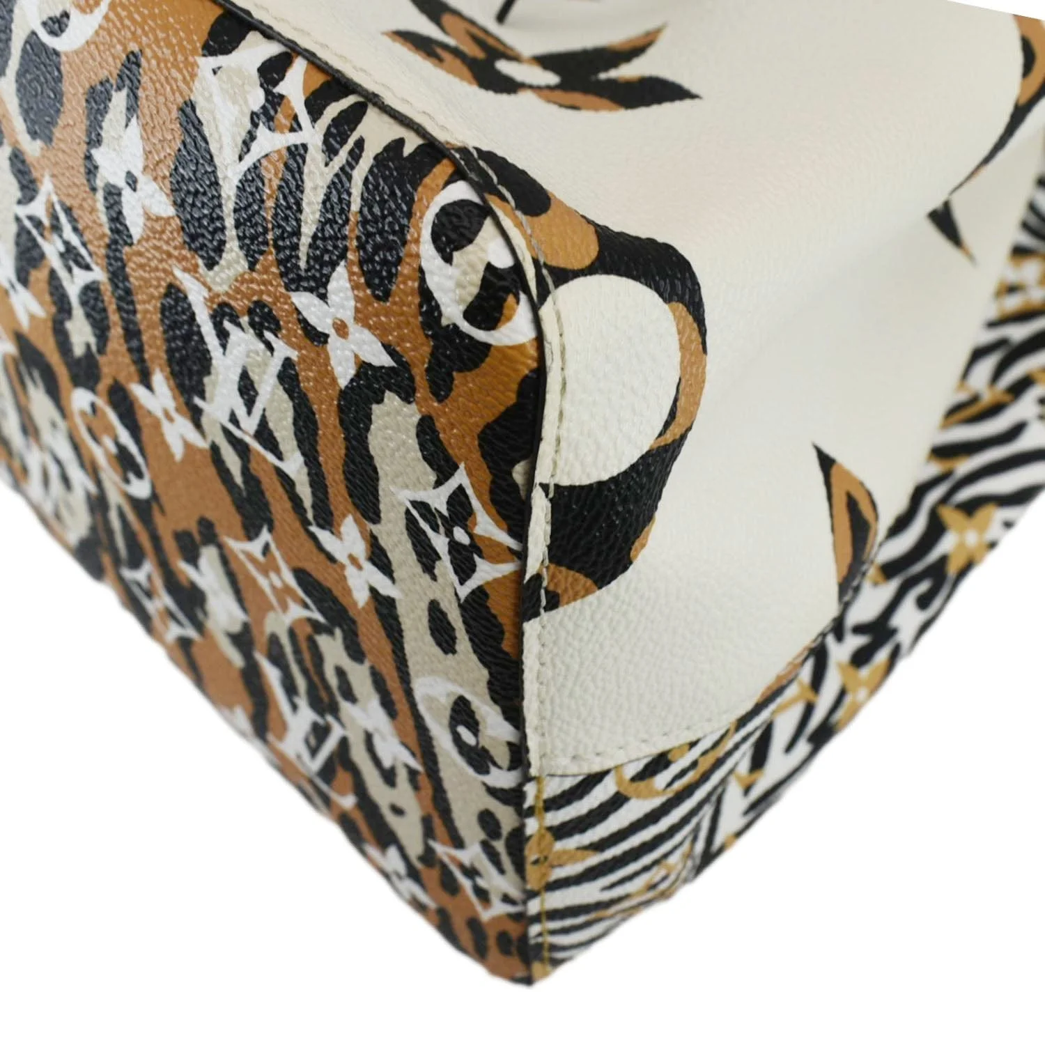 LOUIS VUITTON Neonoe Giant Jungle Canvas Shoulder Bucket Bag White - Image 7