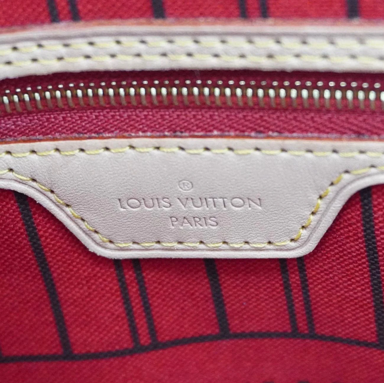 LOUIS VUITTON Neverfull MM Monogram Canvas Shoulder Bag Brown - Image 17