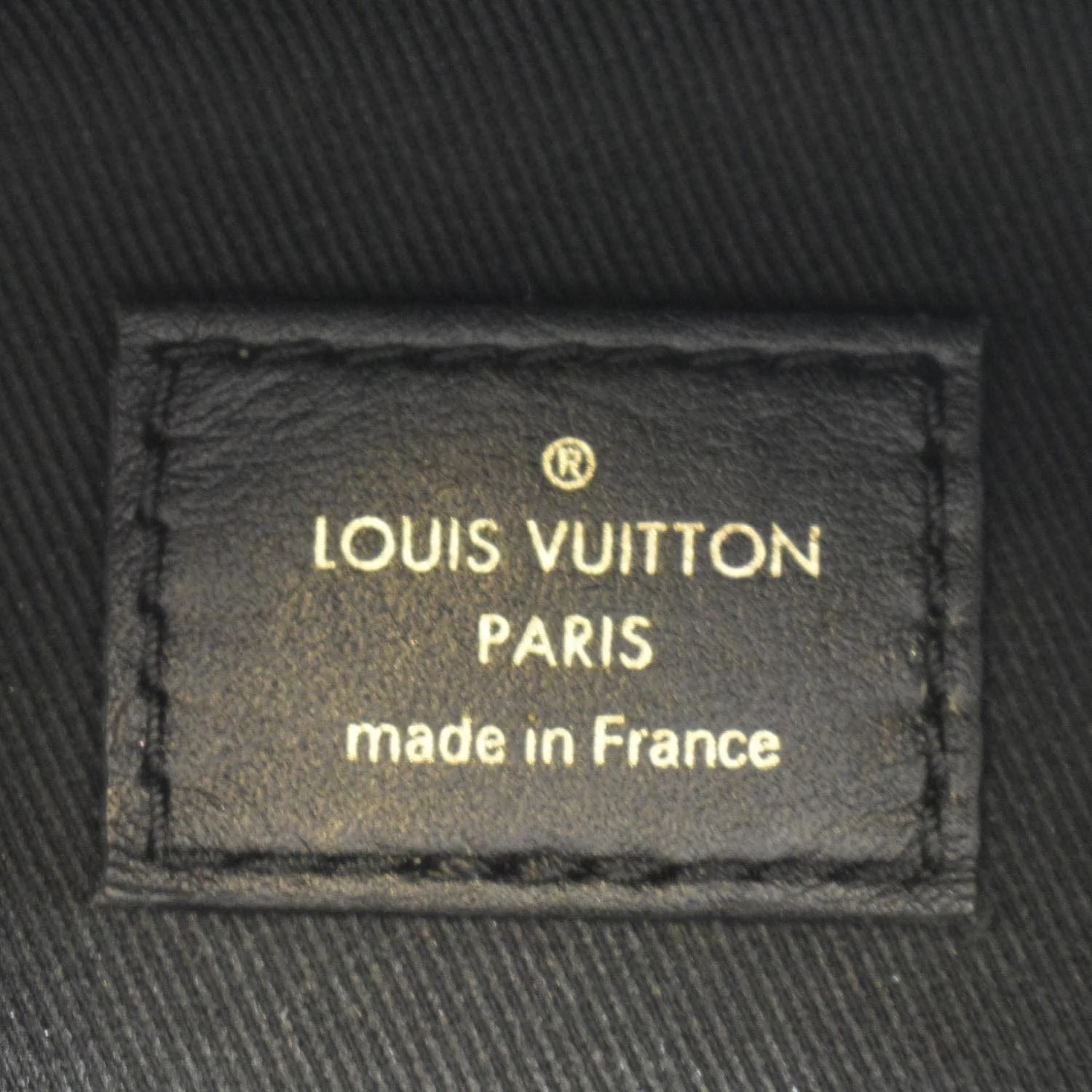 LOUIS VUITTON New Wave Quilted Leather Bumbag Black - Image 11