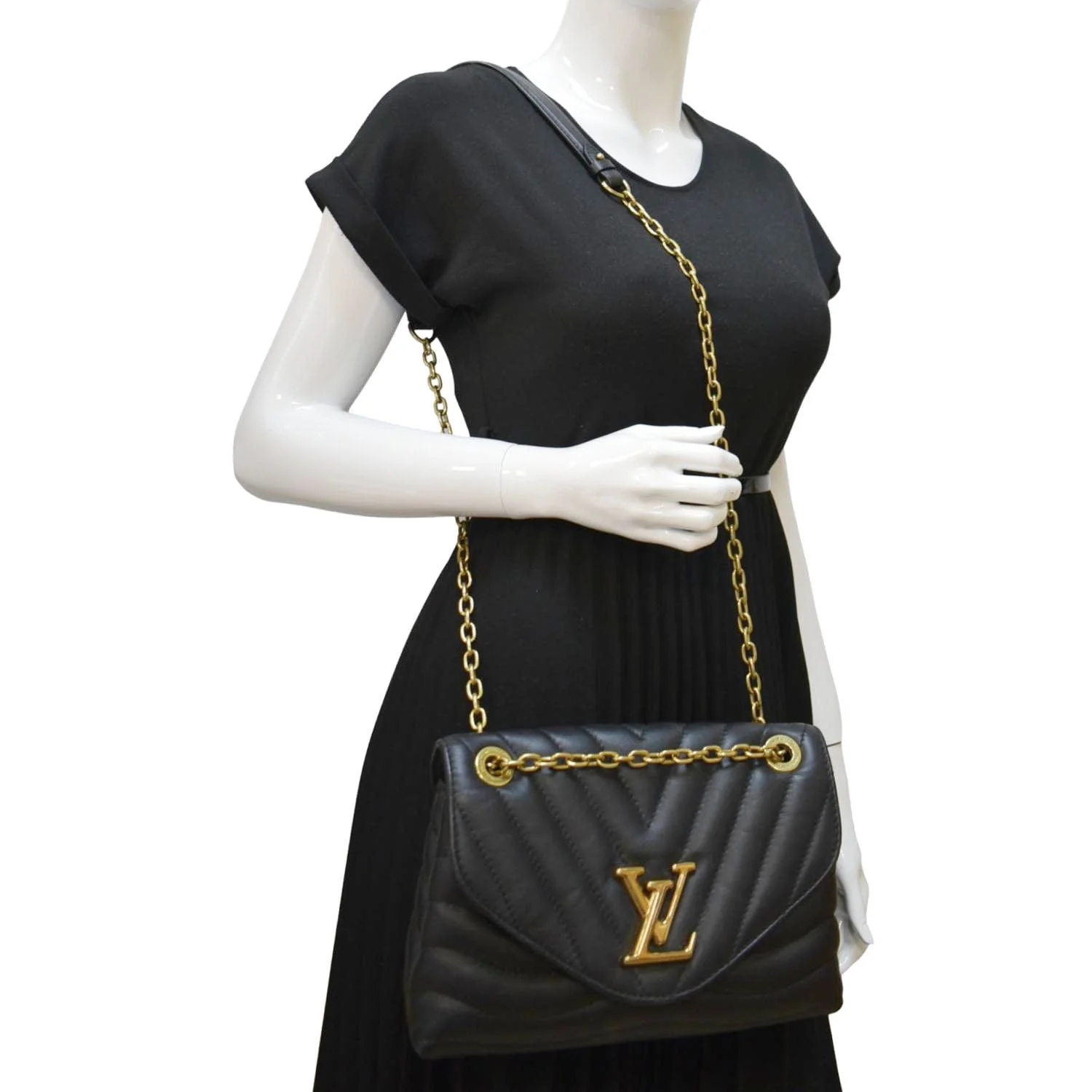 LOUIS VUITTON New Wave Chain MM Calfskin Leather Shoulder Bag Black - Image 2