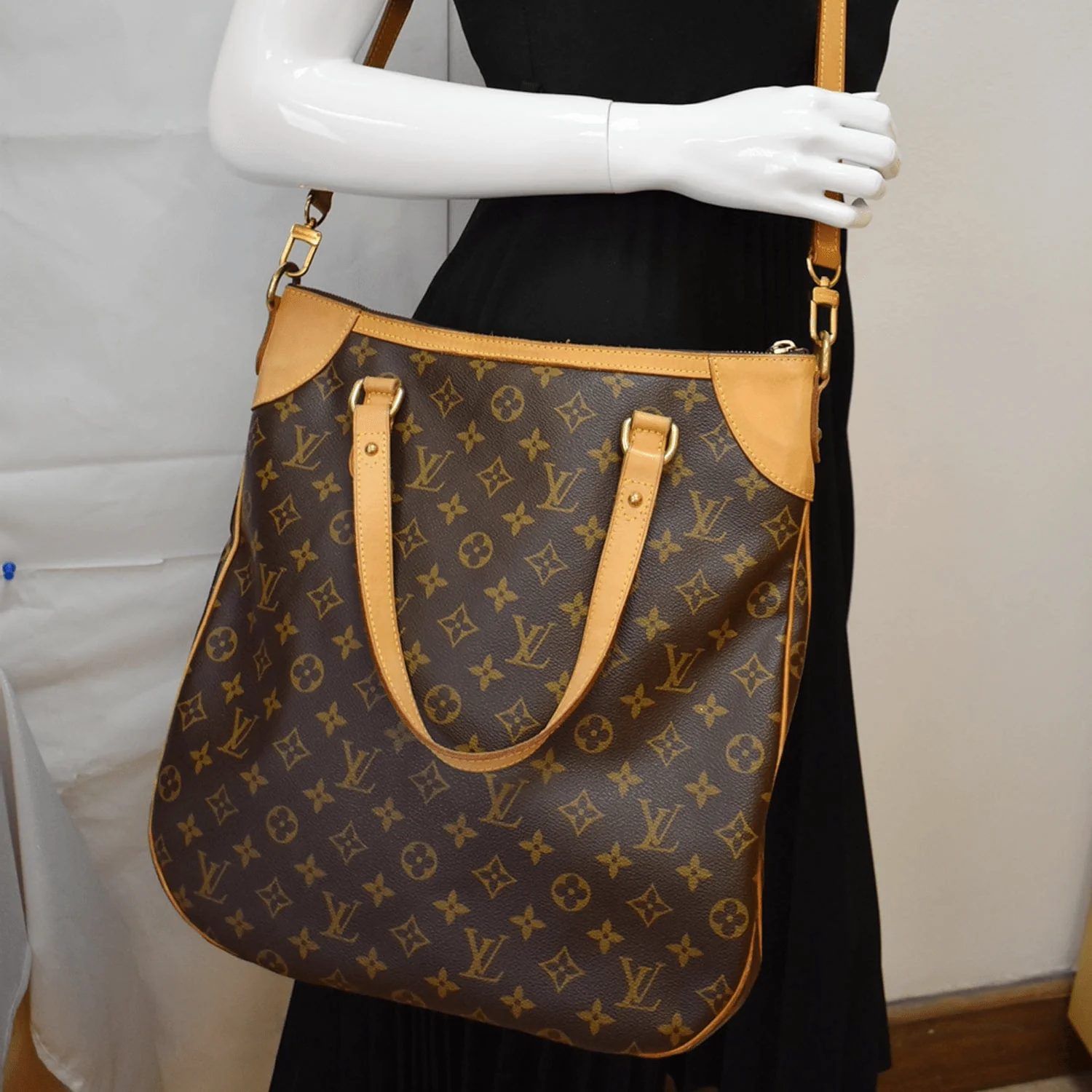LOUIS VUITTON Odeon GM Monogram Canvas Shoulder Bag Brown - Image 2