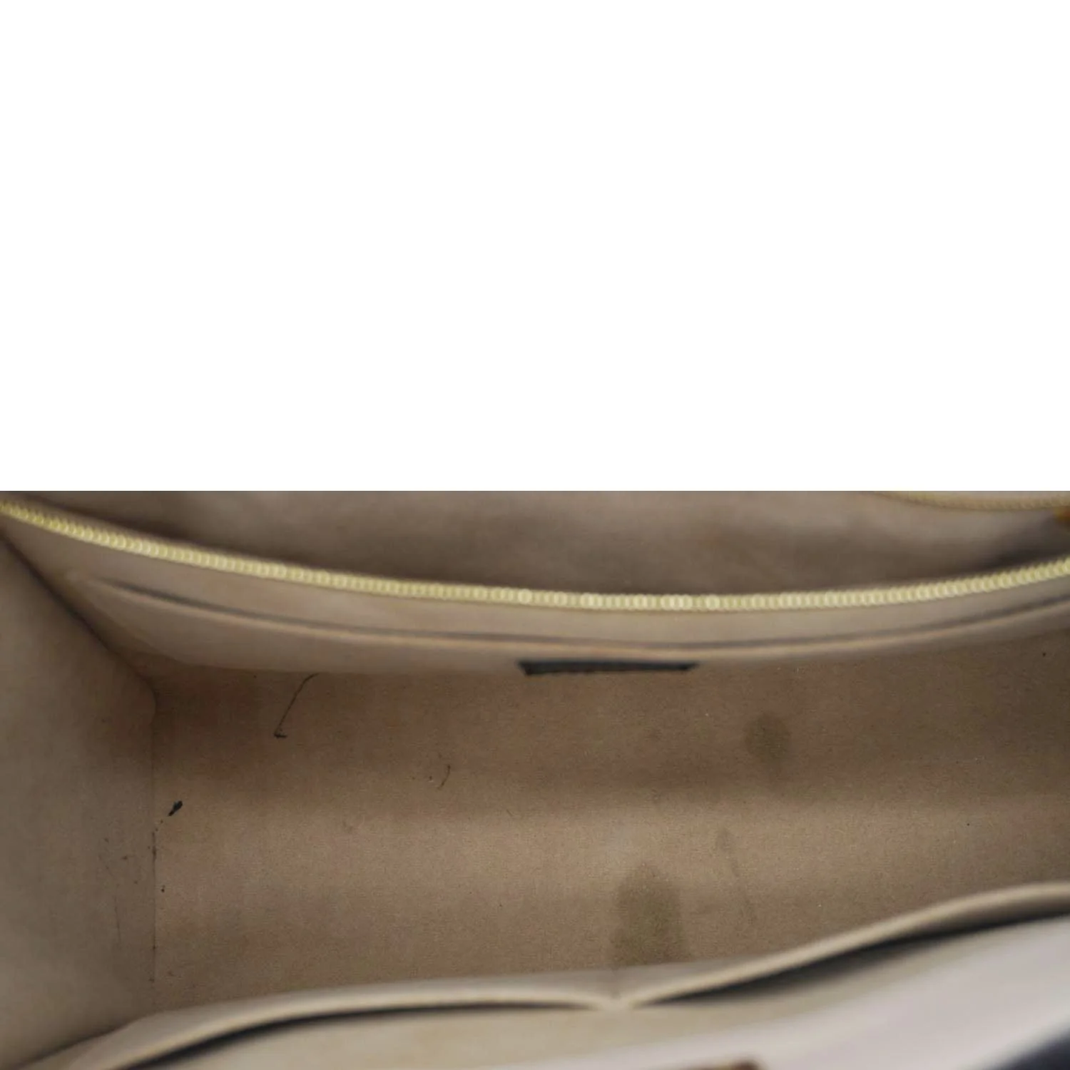 LOUIS VUITTON On My Side MM Monogram Canvas Satchel Bag Cream - Image 12