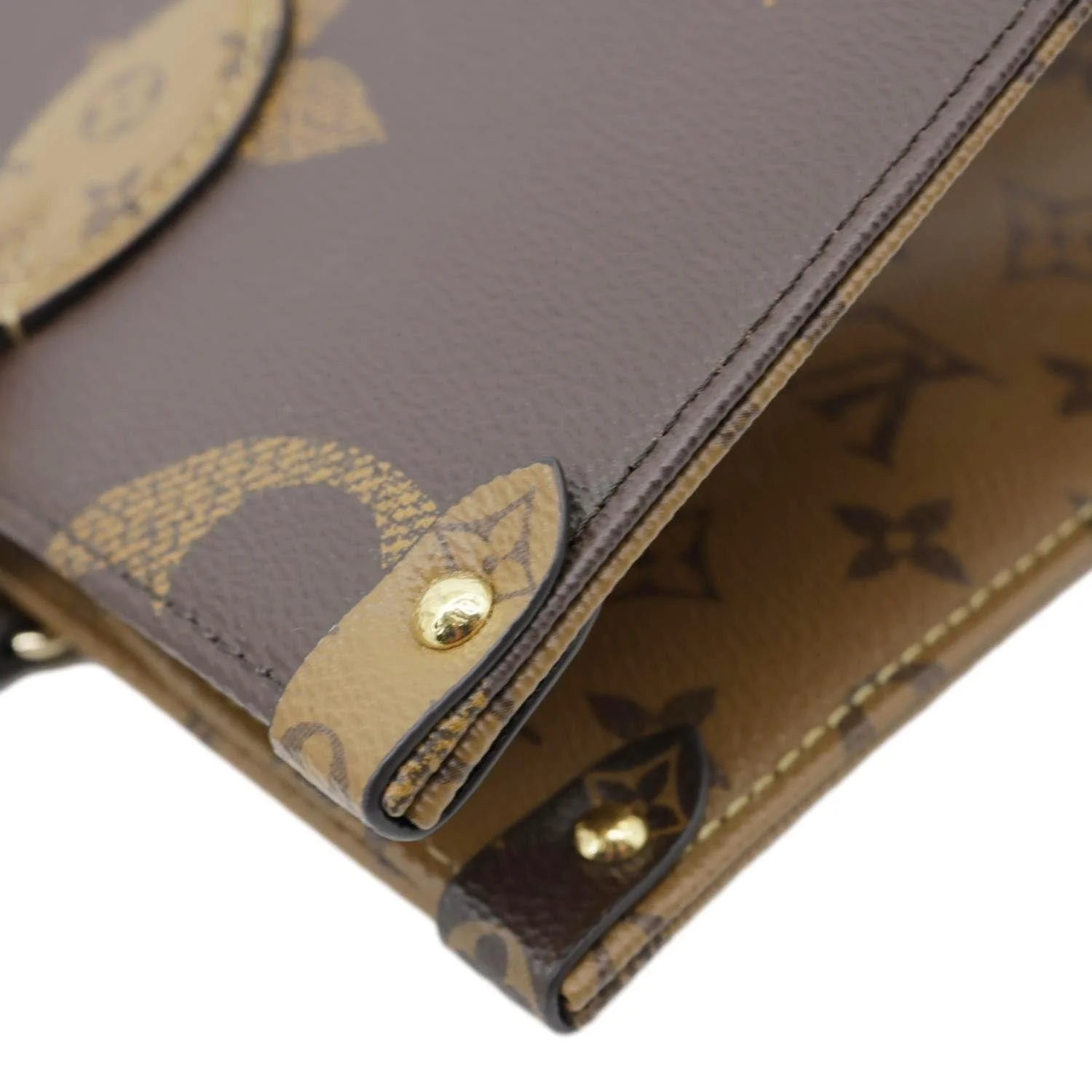 LOUIS VUITTON Onthego MM Giant Monogram Reverse Canvas Tote Bag Brown - Image 5