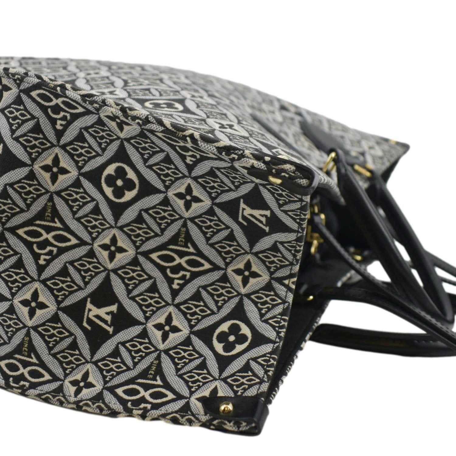 LOUIS VUITTON Onthego GM 1854 Jacquard Tote Bag Grey - Image 5