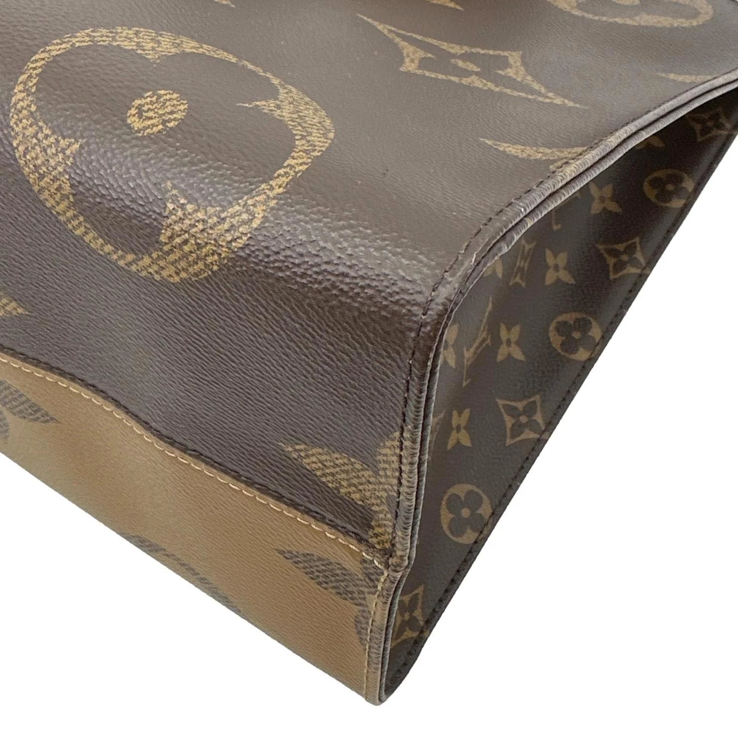 LOUIS VUITTON Onthego GM Giant Monogram Reverse Canvas Tote Bag Brown - Image 9