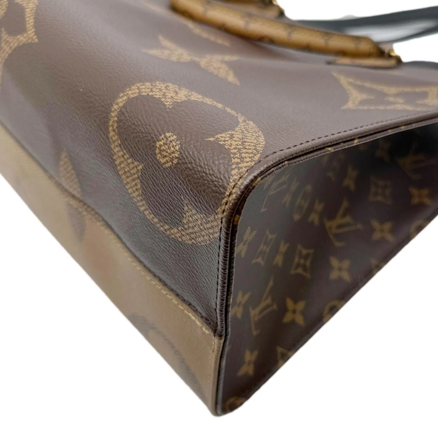 LOUIS VUITTON Onthego MM Giant Monogram Reverse Canvas Tote Bag Brown - Image 8