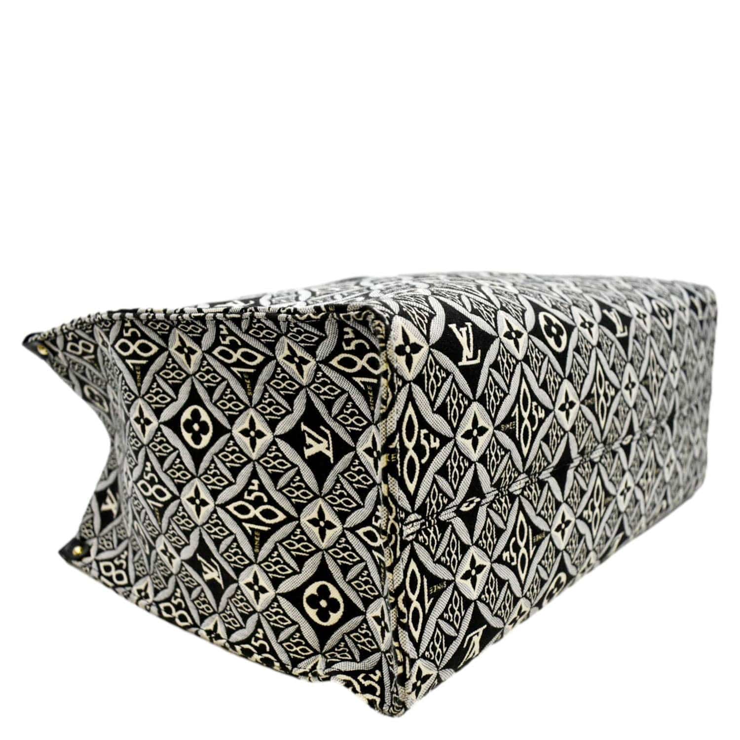 LOUIS VUITTON Onthego GM 1854 Jacquard Tote Bag Grey - Image 8