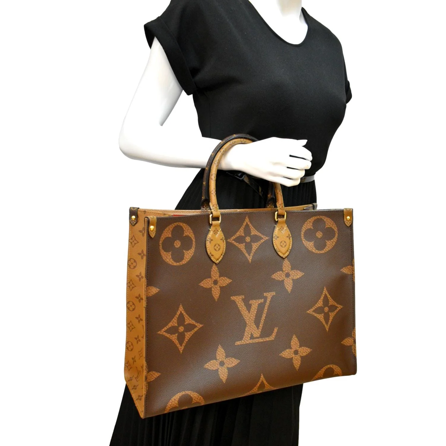 LOUIS VUITTON Onthego GM Giant Monogram Canvas Tote Shoulder Bag Brown - Image 2