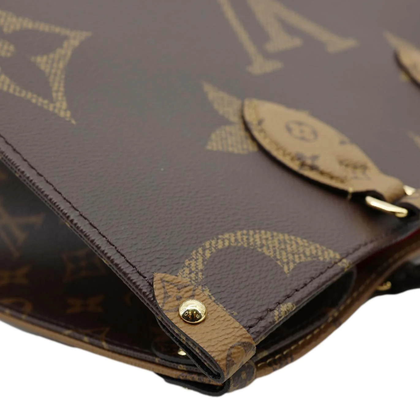 LOUIS VUITTON Onthego MM Giant Monogram Reverse Canvas Tote Bag Brown - Image 9