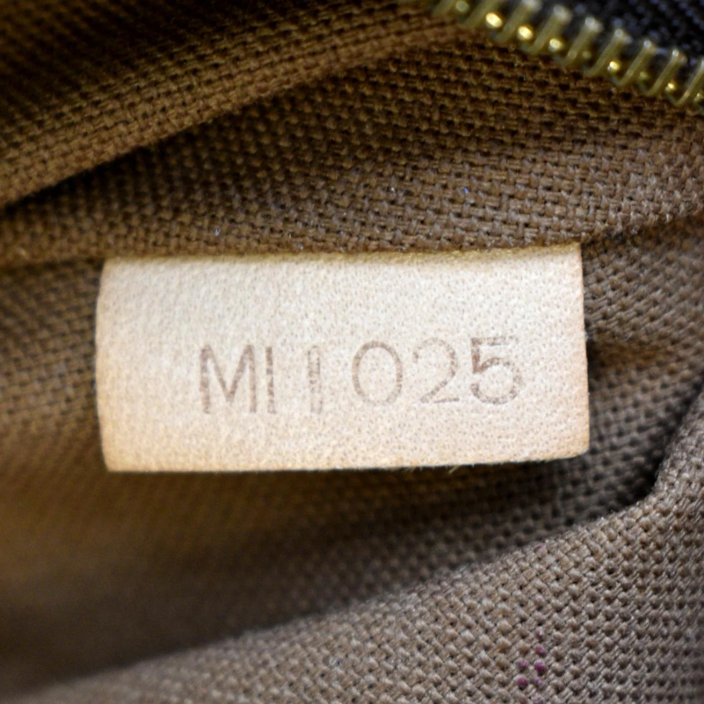 LOUIS VUITTON Bosphore Pochette Monogram Canvas Shoulder Bag Brown (35004 - SYB Sold) - Image 12