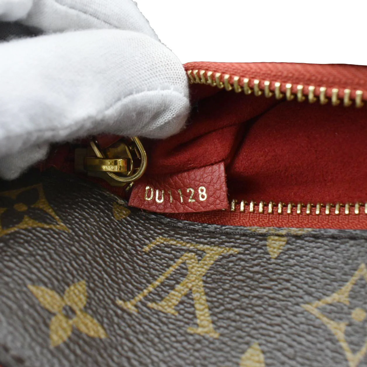 LOUIS VUITTON Popincourt NM Monogram Canvas Tote Bag Red - Image 13